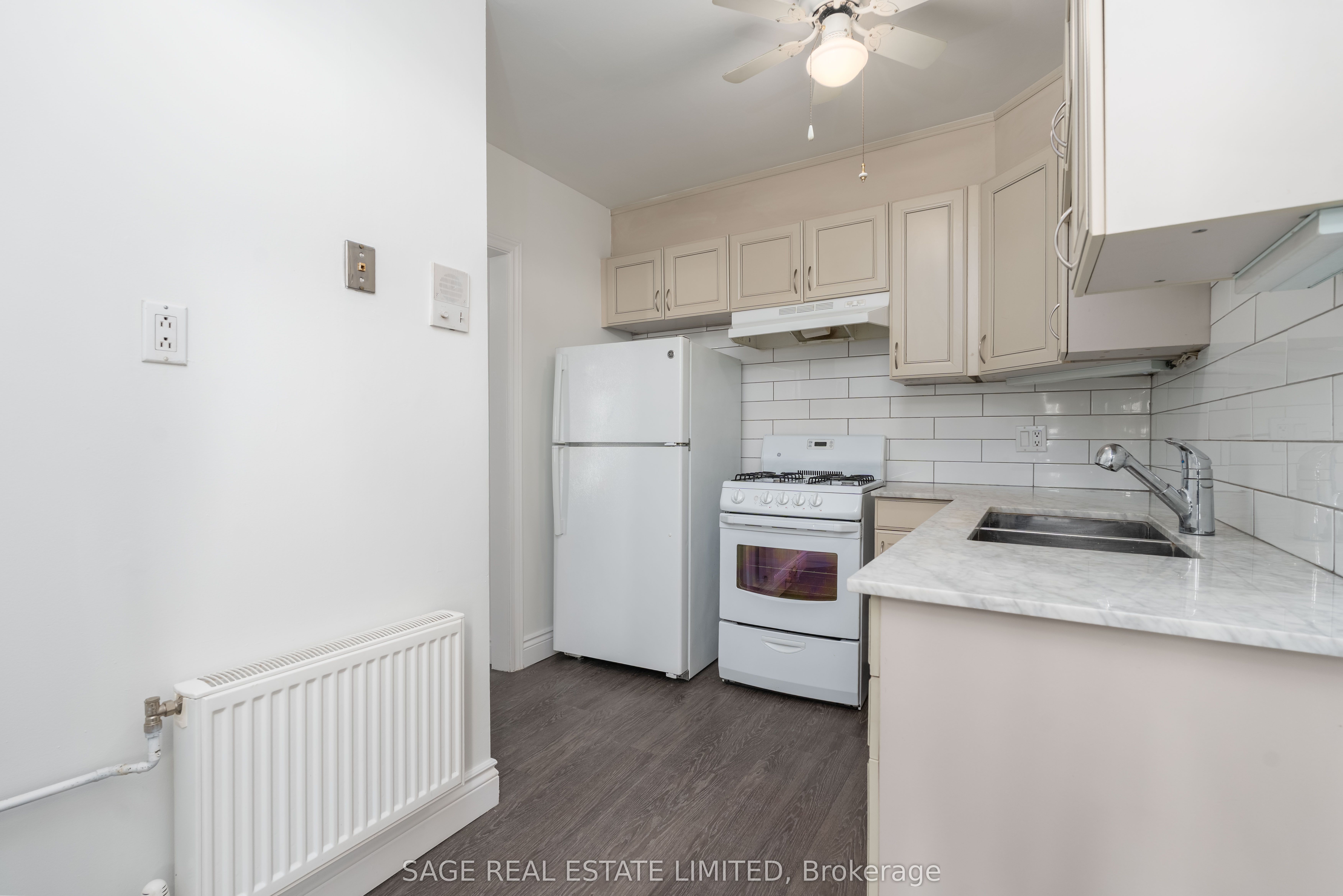 Unit 1B - 8 Brookmount Road, Toronto 3