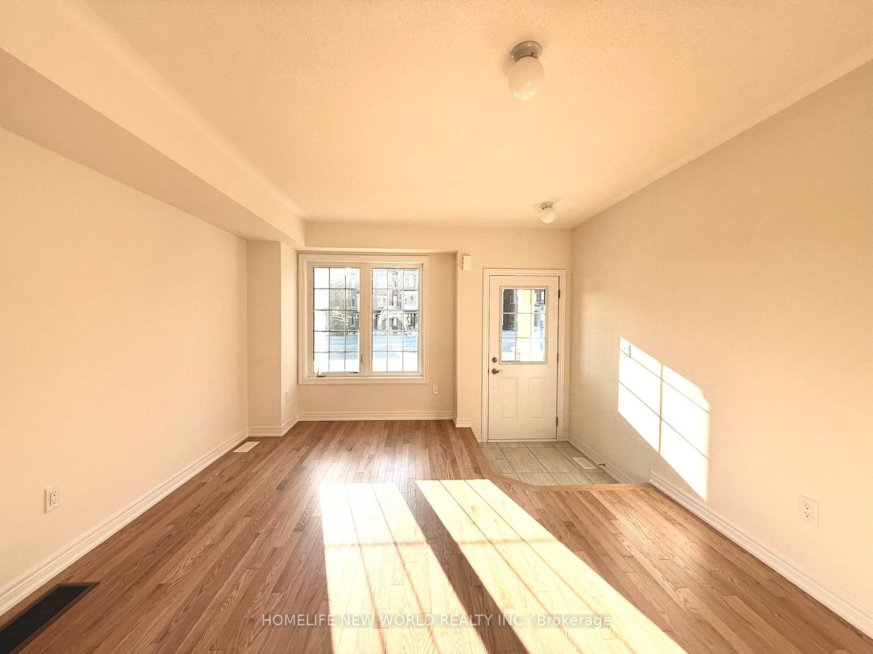 2857 WHITES Road, Pickering 3