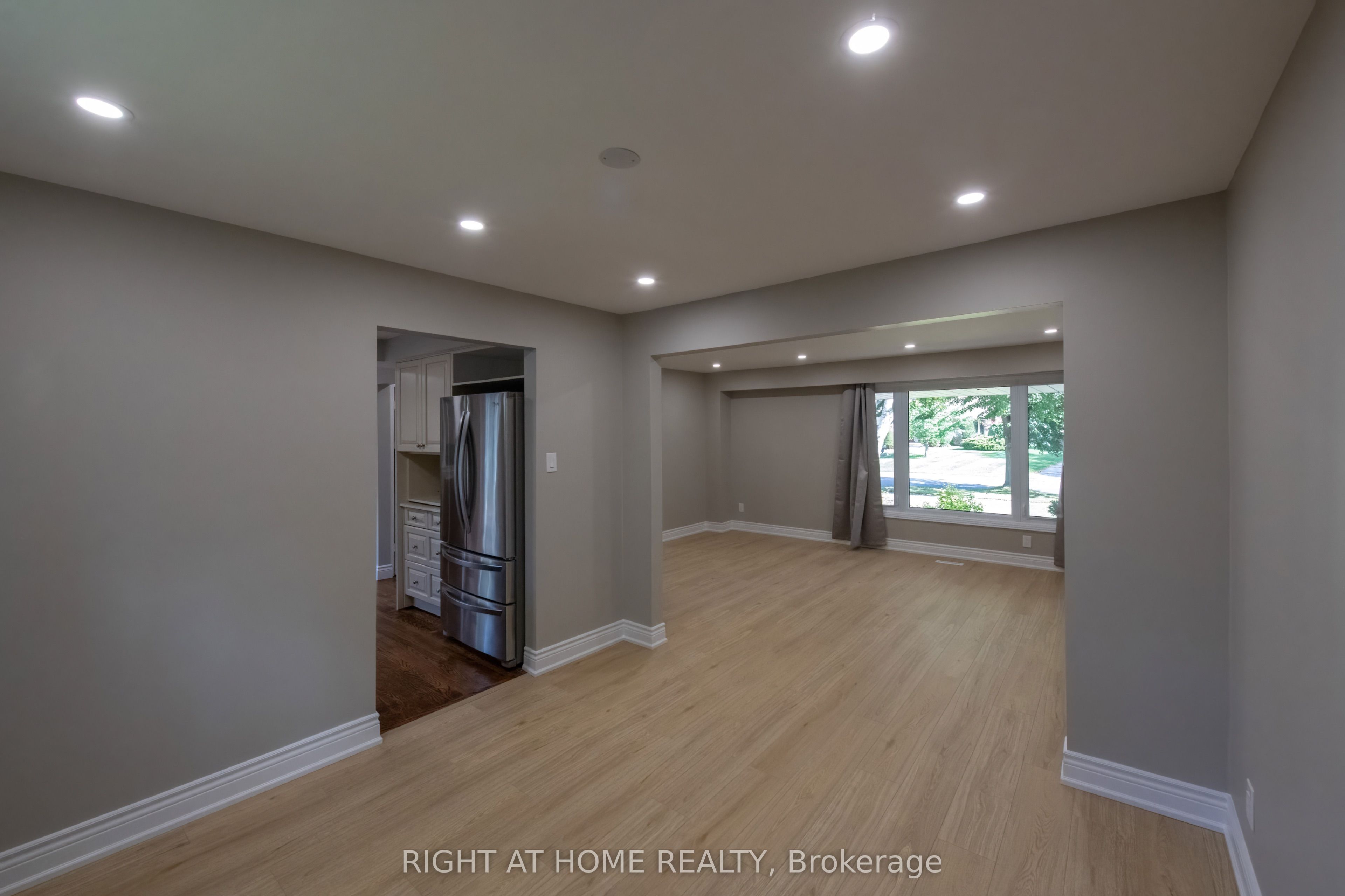 83 Anstead Crescent, Ajax 5