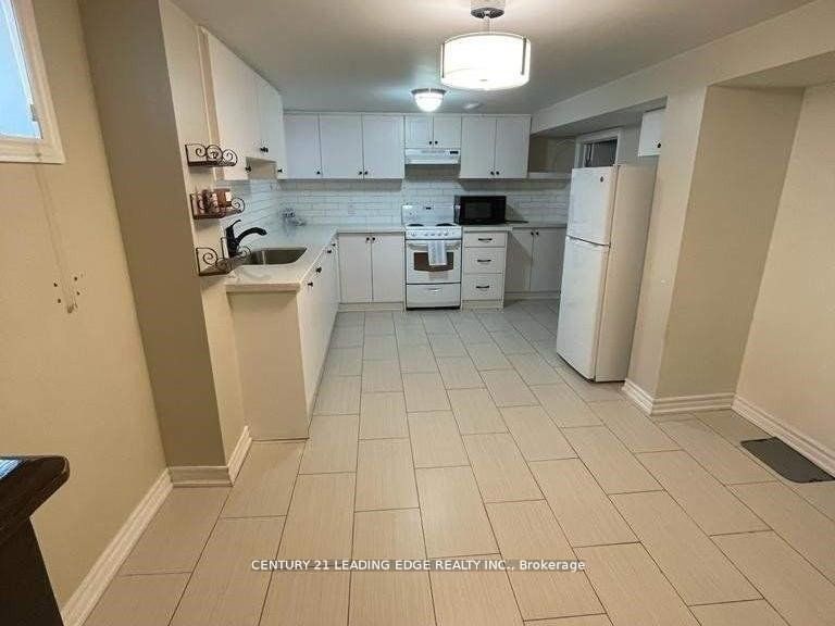 Unit Bsmt - 27 Ionview Drive, Scarborough 4