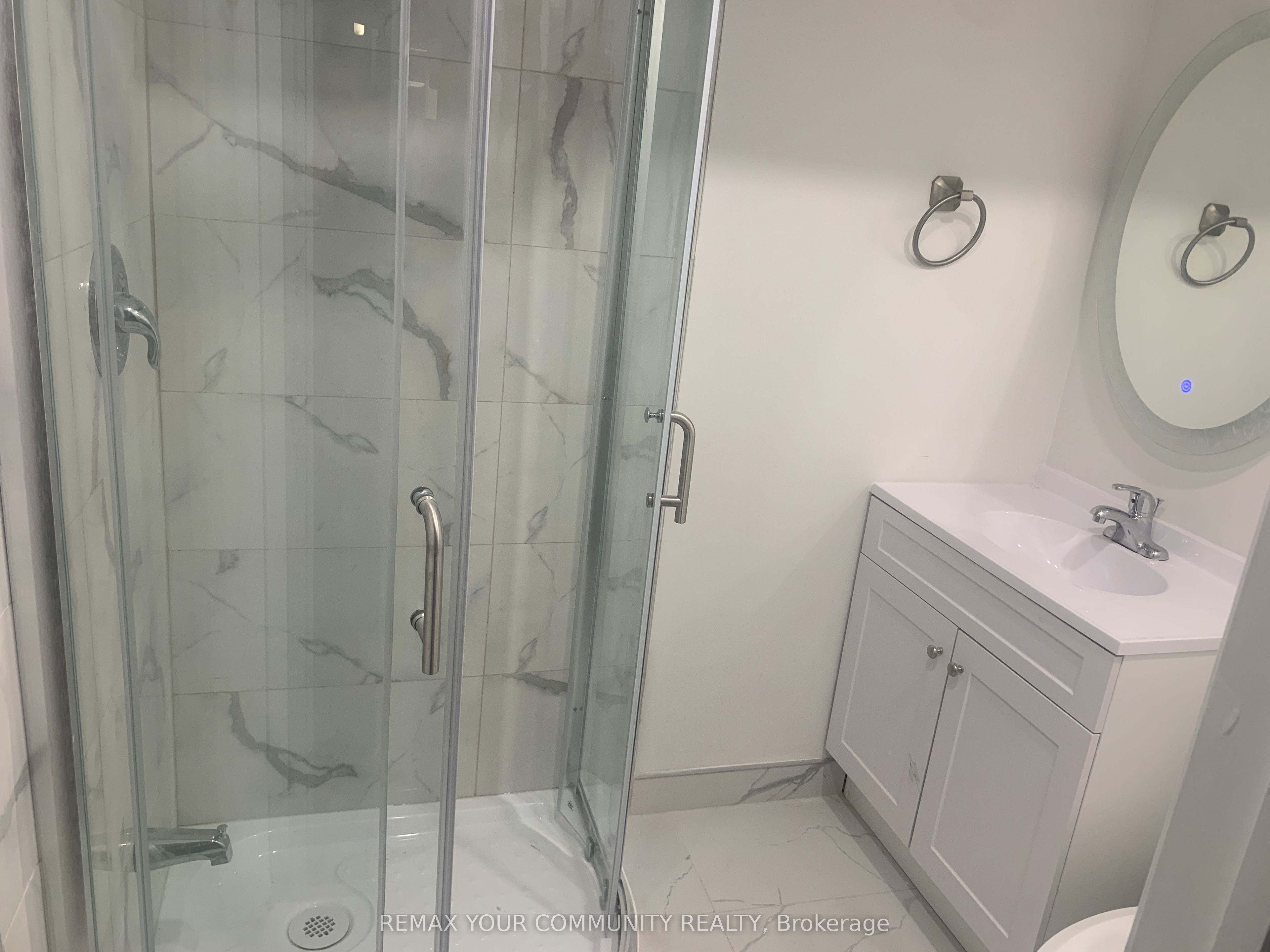Unit Basement - 371 Selby Crescent, Newmarket 4