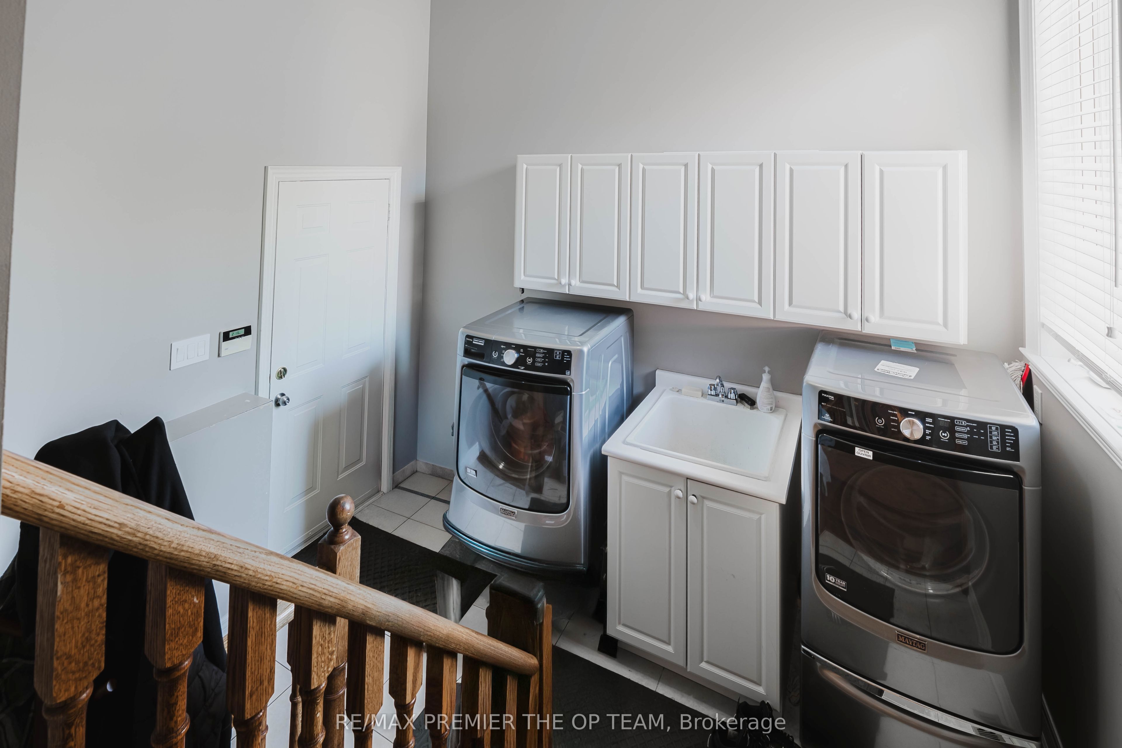 Unit Lower - 56 Park Ridge Drive, Vaughan 3