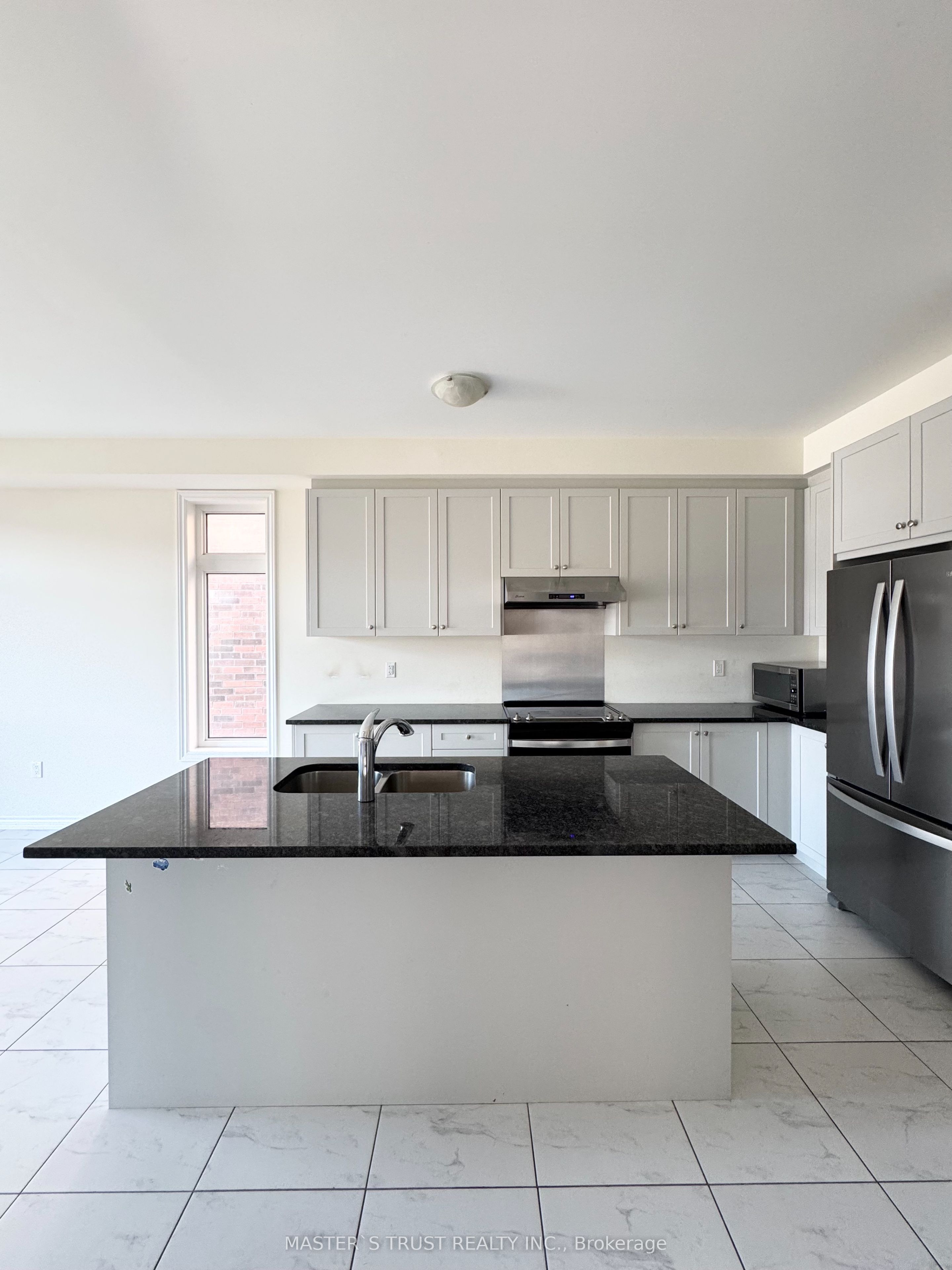 78 Kentledge Avenue, East Gwillimbury 3