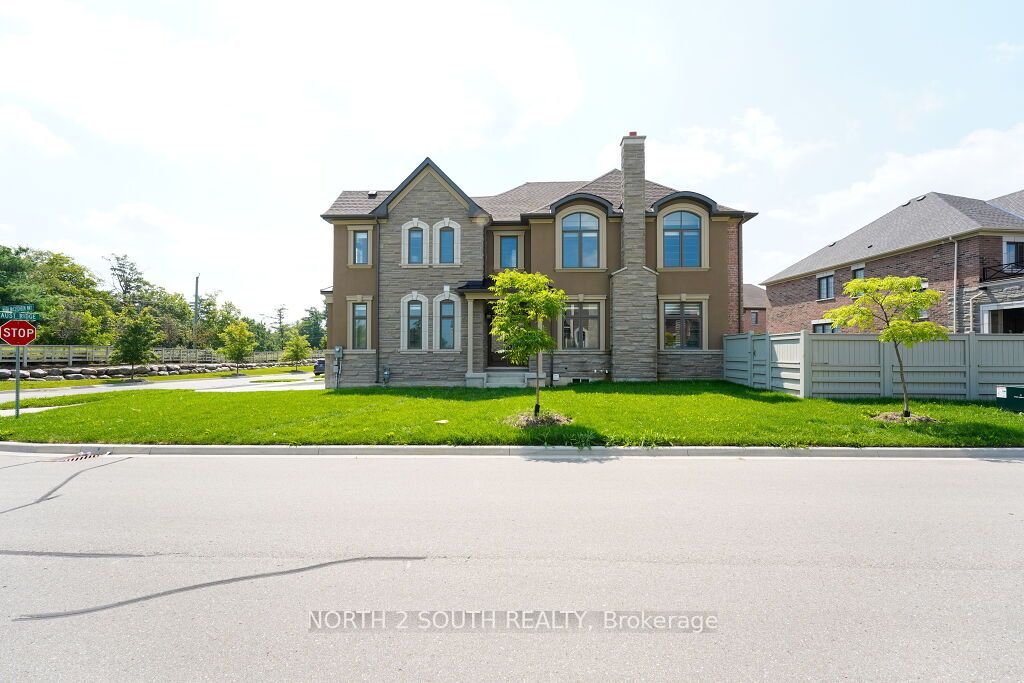 Unit Bsmt - 157 Faust Ridge, Vaughan 2