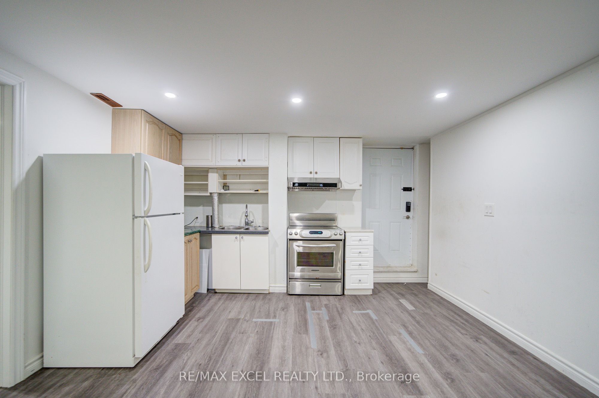 Unit BASEMENT - 13 Hepburn Street, Markham 5