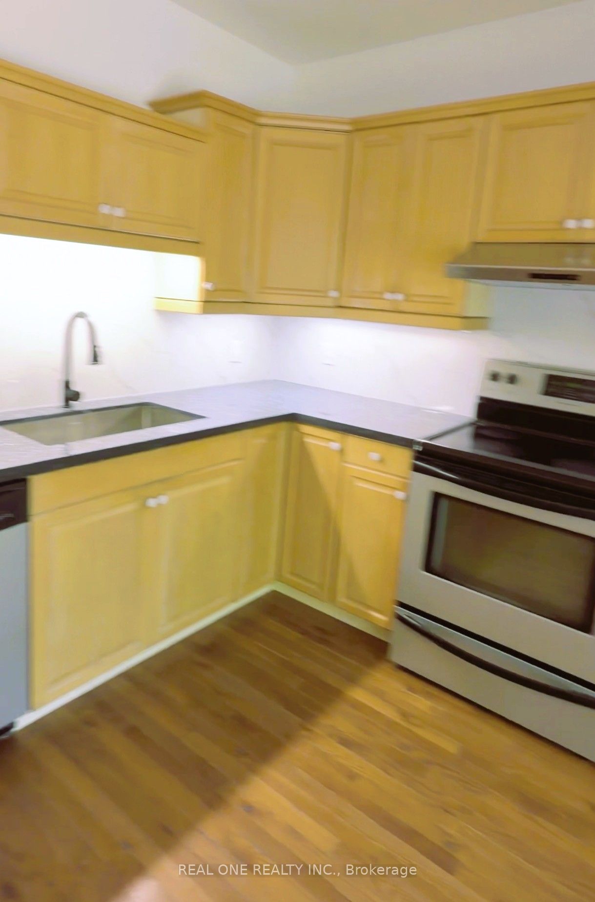 Unit A - 86 Morrison Avenue, Brock 4