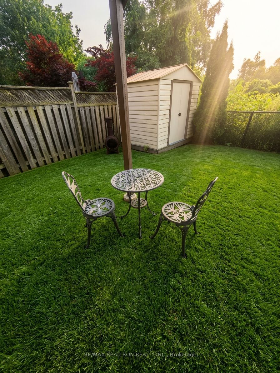 Unit Bsmt - 18 Nantucket Drive, Richmond Hill 3