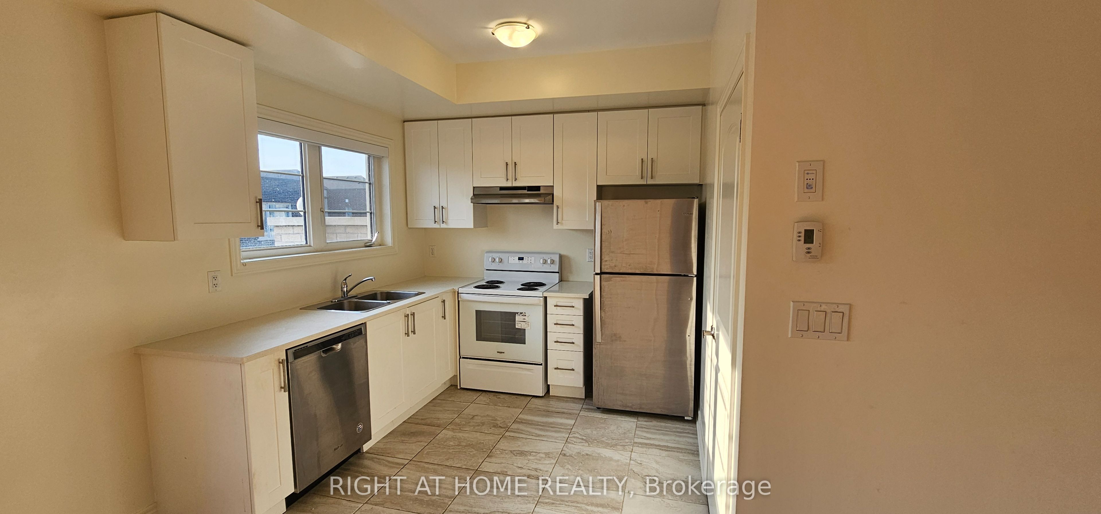 Unit Upper - 9430 Bayview Avenue, Richmond Hill 5