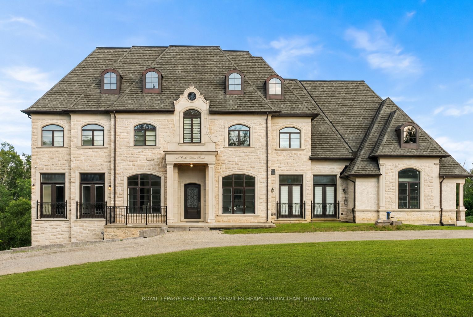 Unit Private Bungalow - 76 Cedar Ridge Road, Whitchurch-Stouffville 2