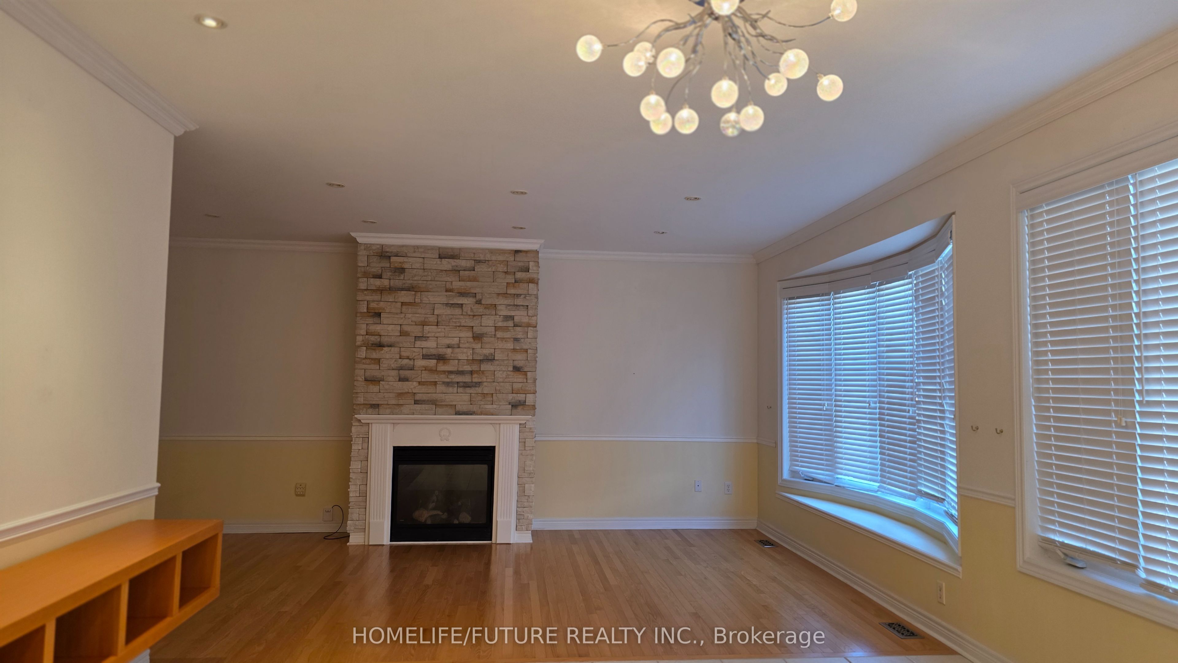 51 Waite Crescent, Whitchurch-Stouffville 3