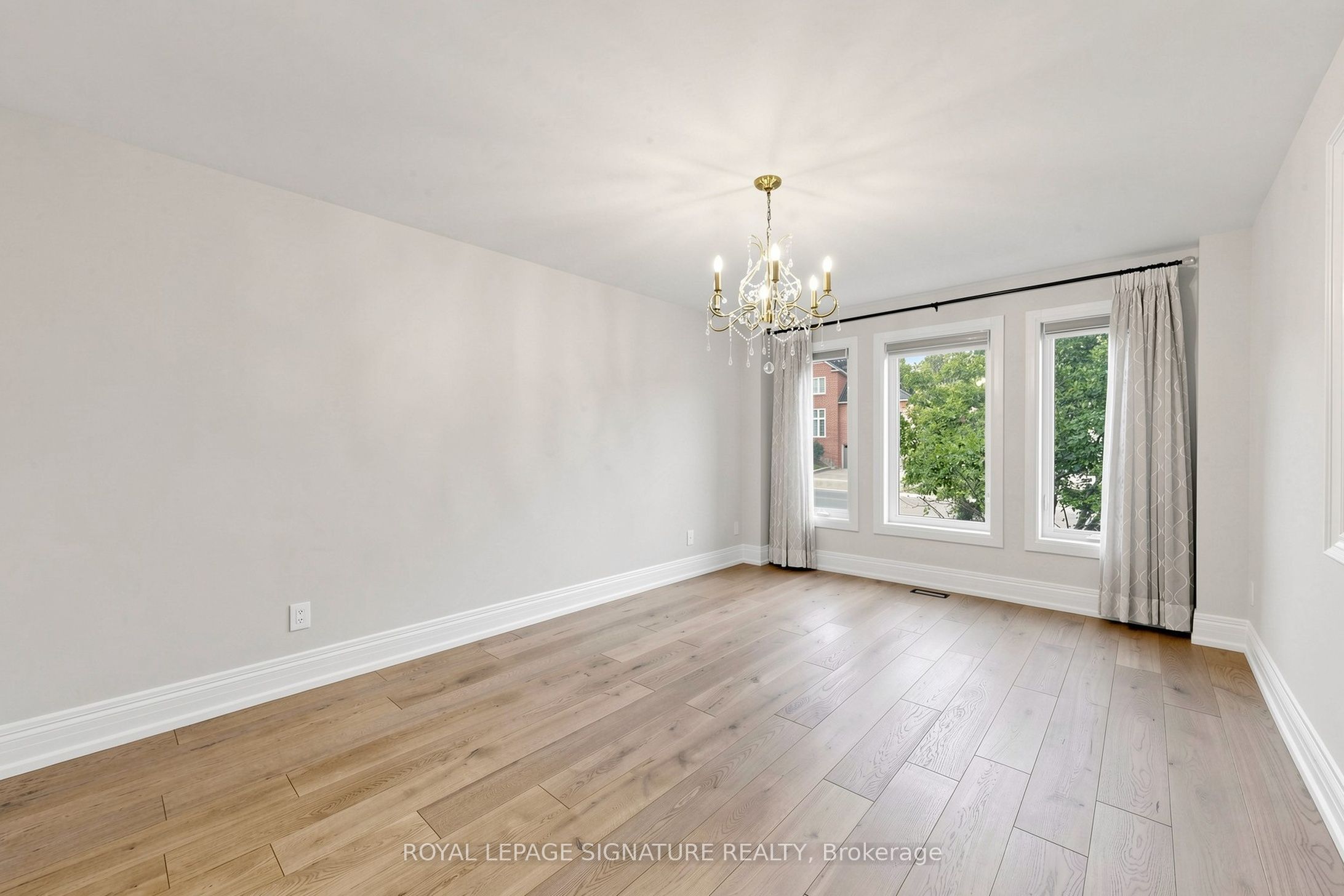 374 Vaughan Mills Road, Vaughan 4