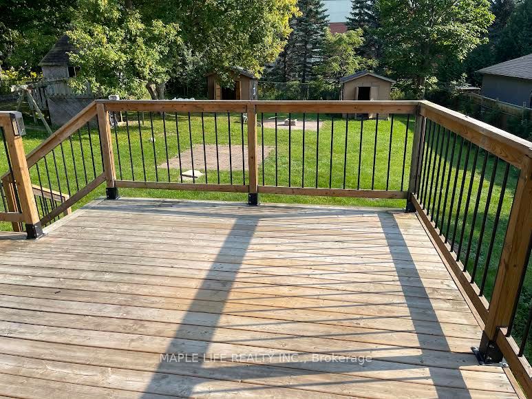 886bsmt Srigley Street, Newmarket 1