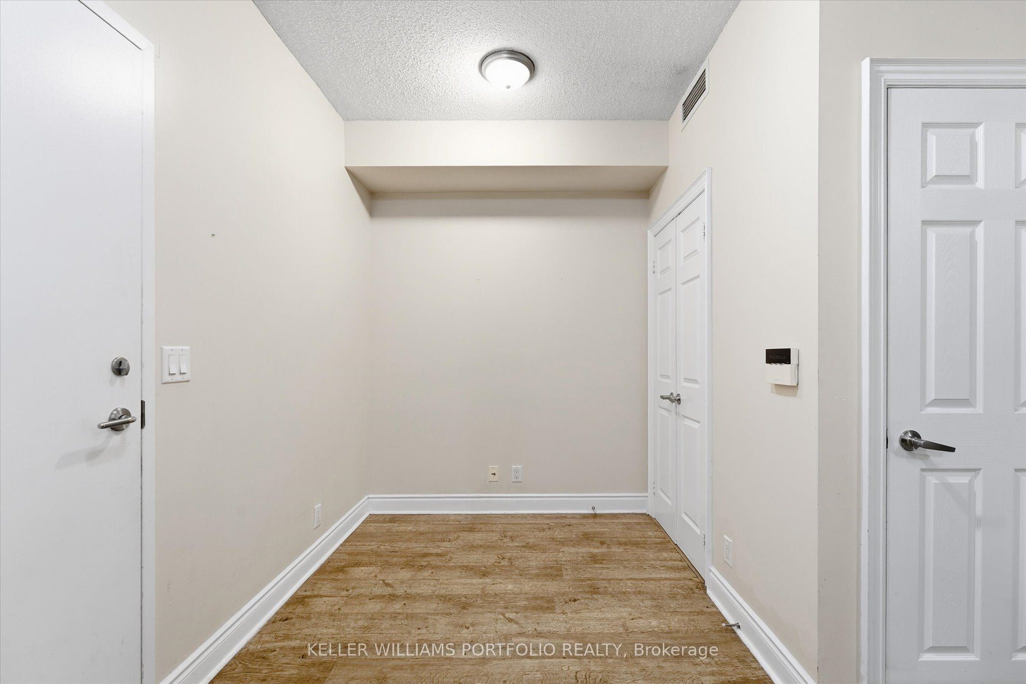 Unit 133 - 33 Cox Boulevard, Markham 3