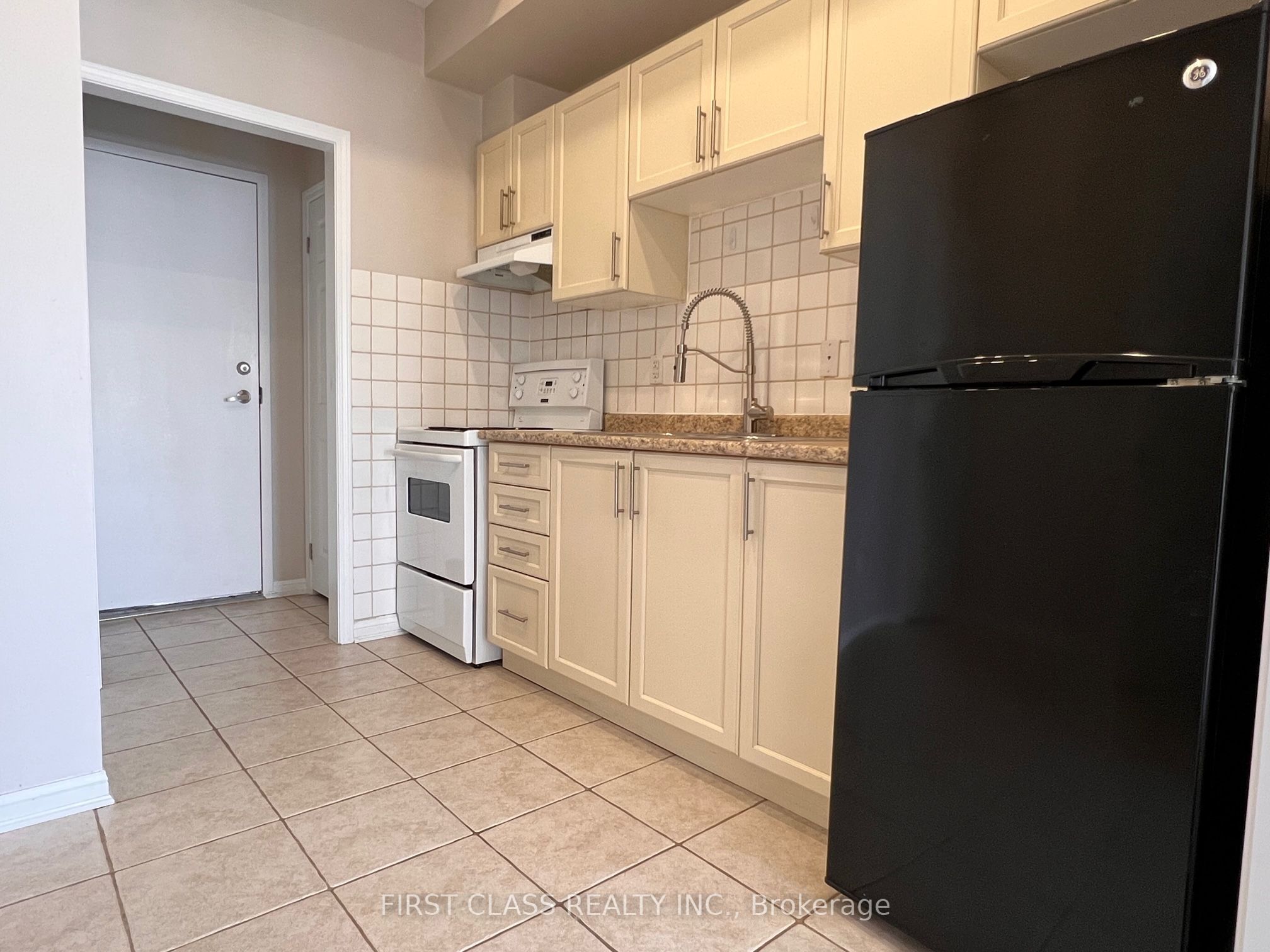 Unit 2 - 3038 Bur Oak Avenue, Markham 5