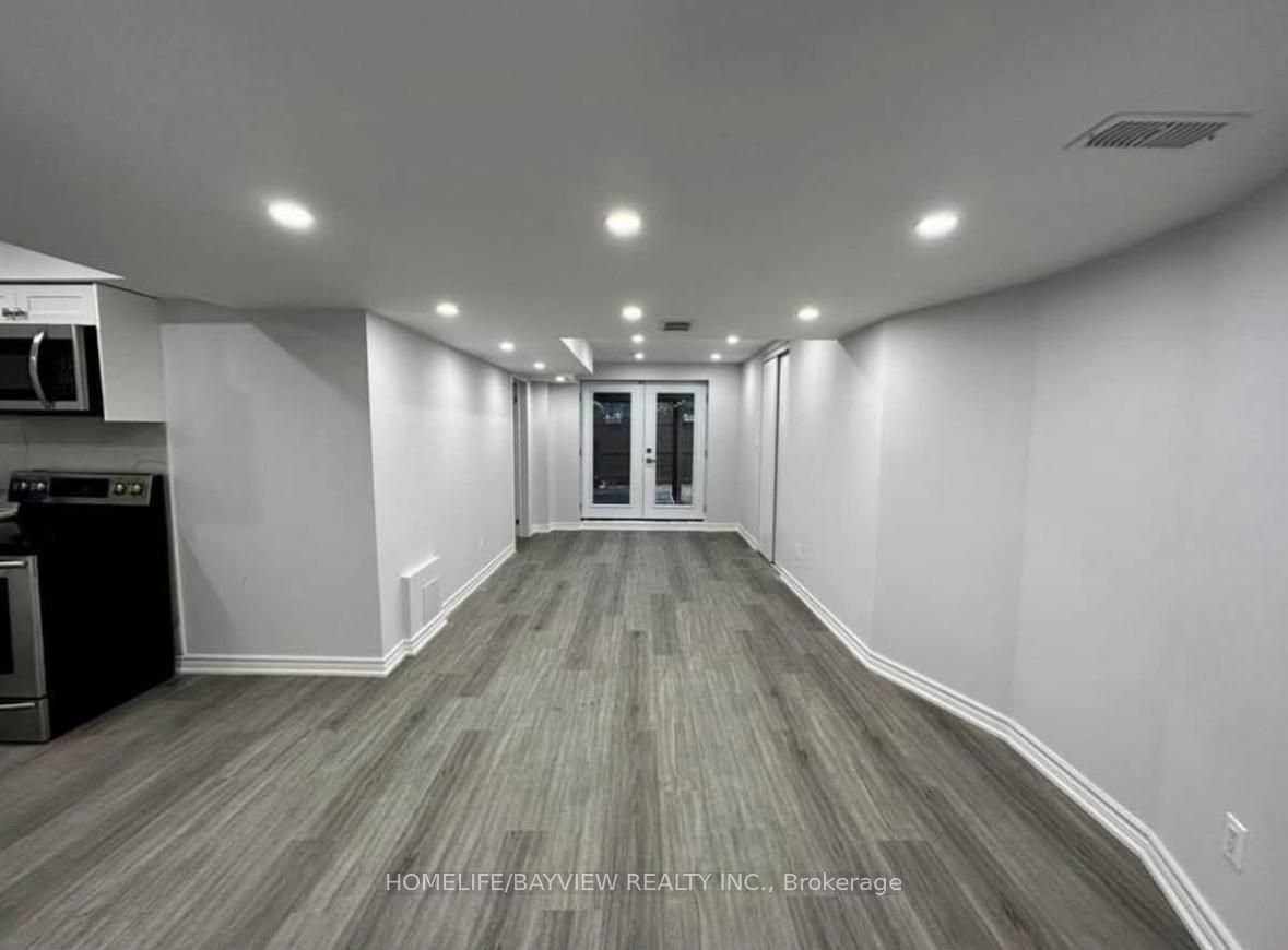 Unit Bsmnt - 613 Osler Court, Newmarket 2