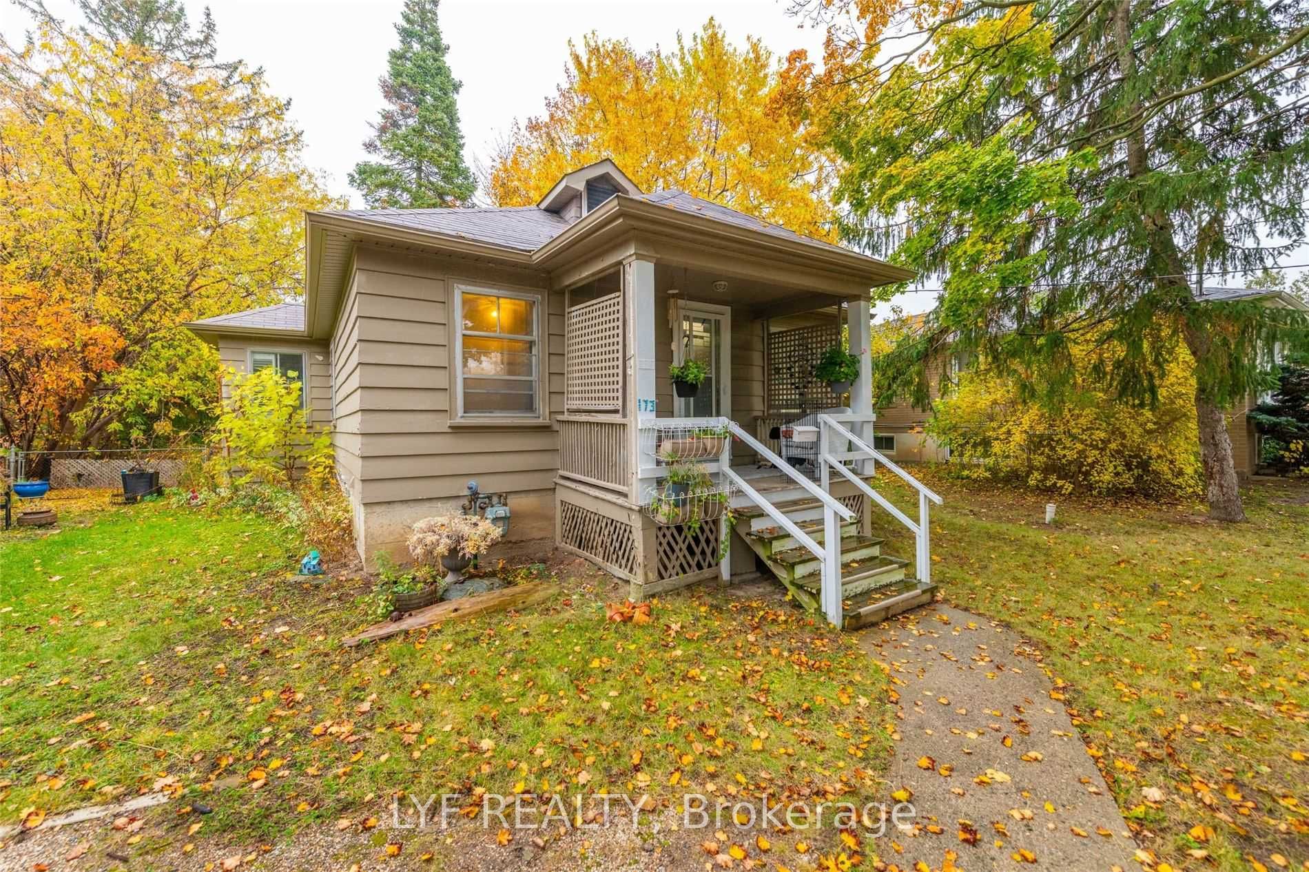 Unit RM 1 - 173 Maple Avenue, Richmond Hill 2