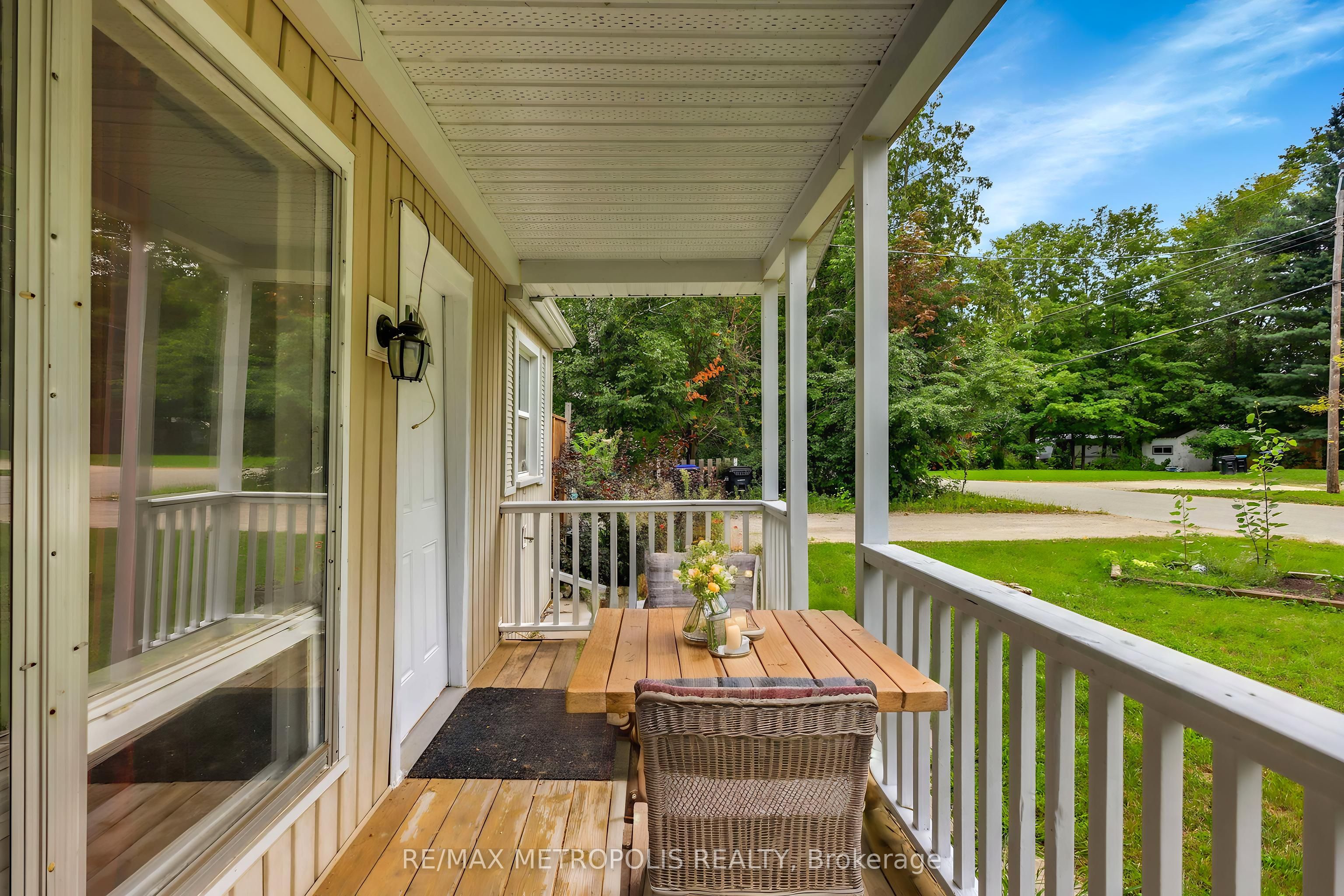 856 Central Avenue, Innisfil 4