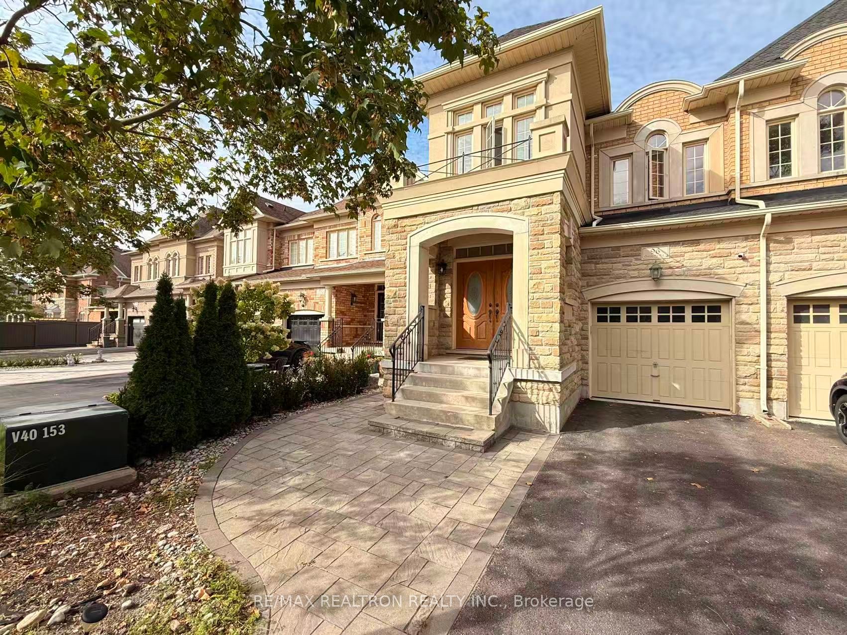 96 Ostrovsky Road, Vaughan 2