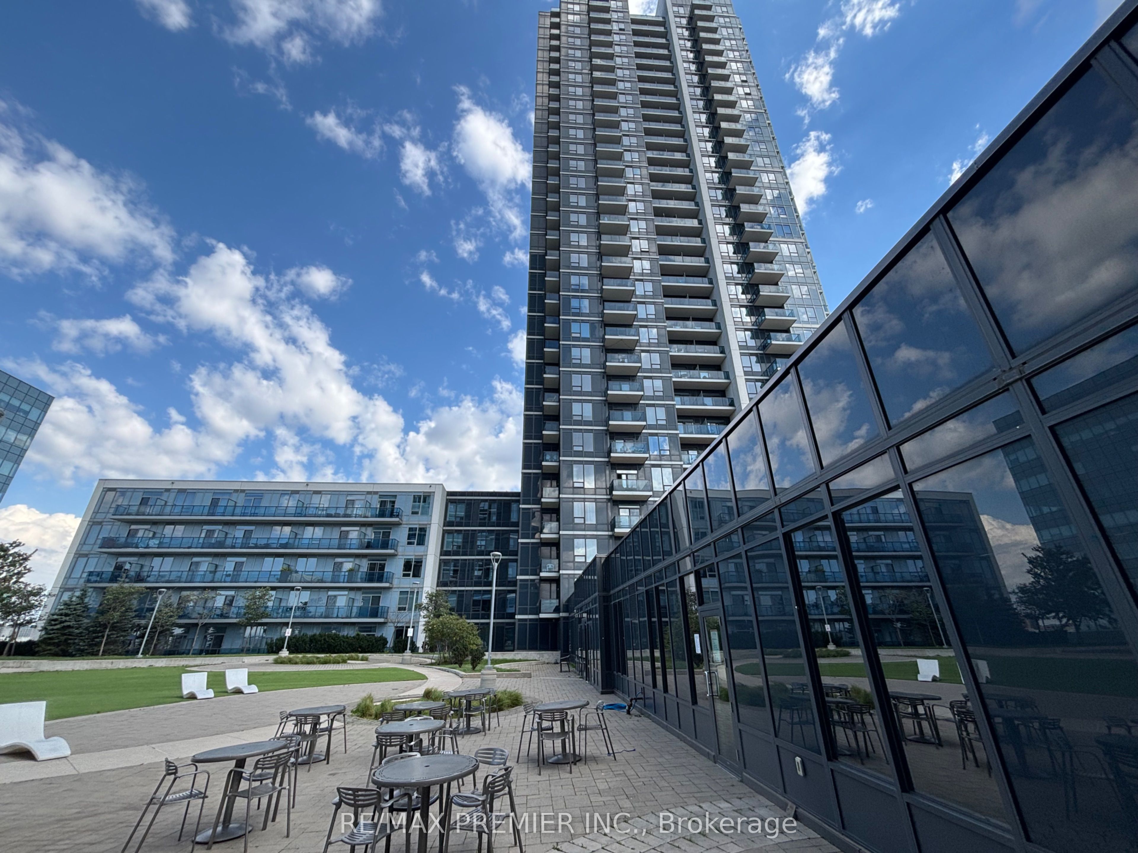 Unit 2205 - 3600 Highway 7 Drive, Vaughan 3