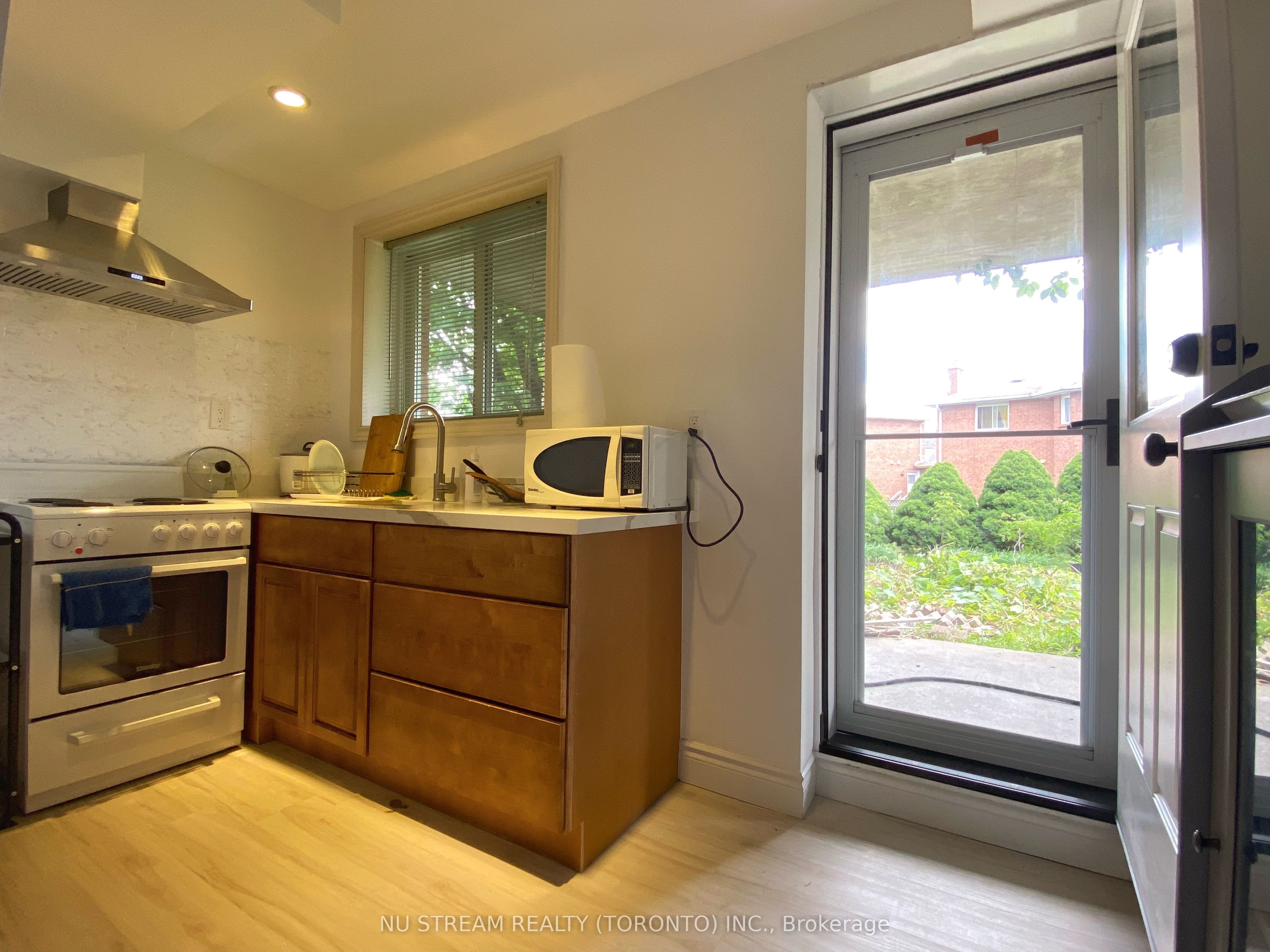 Unit Bedroom - 115 Briggs Avenue, Richmond Hill 5
