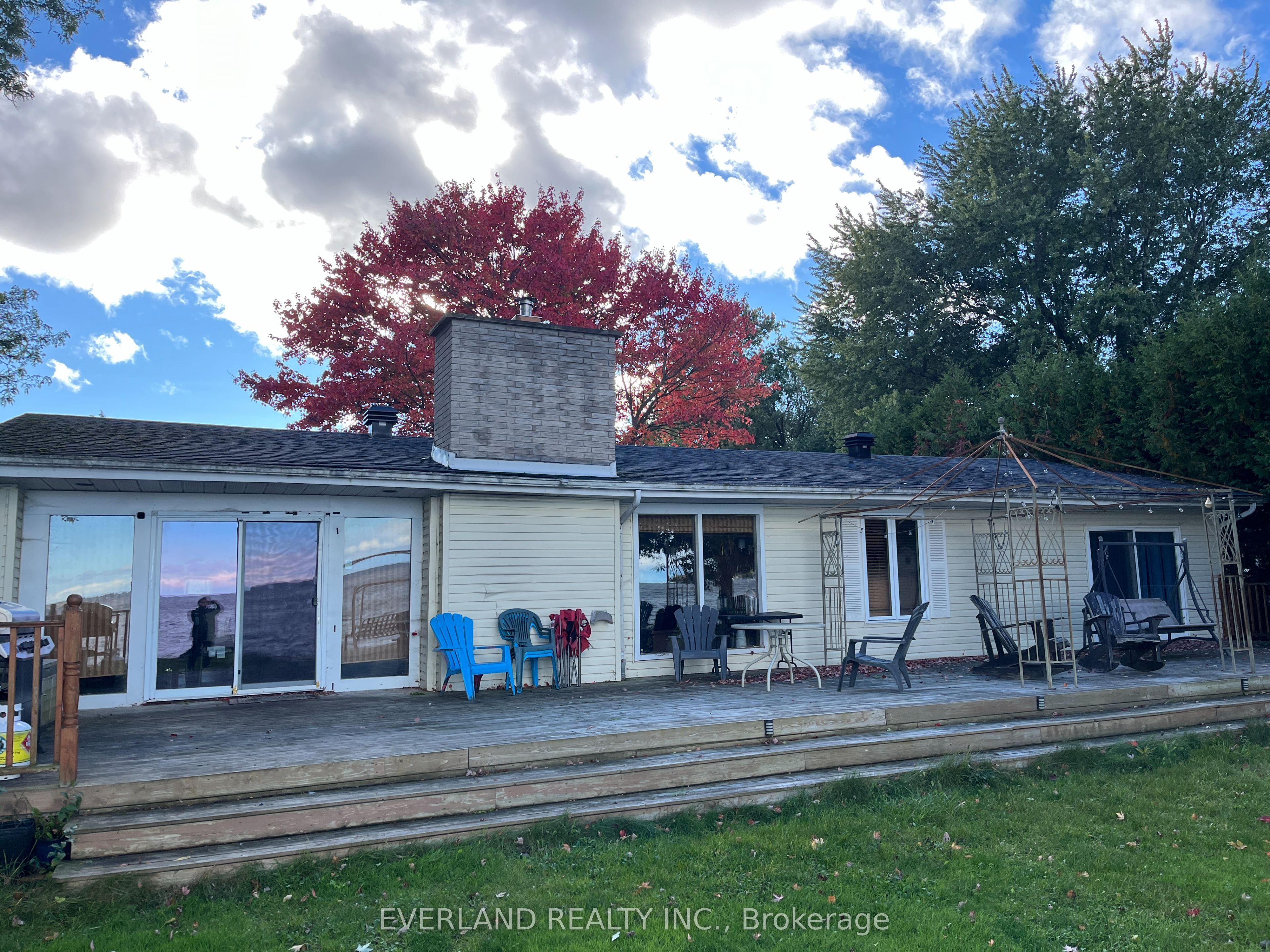 745 Harbour Street, Innisfil 3