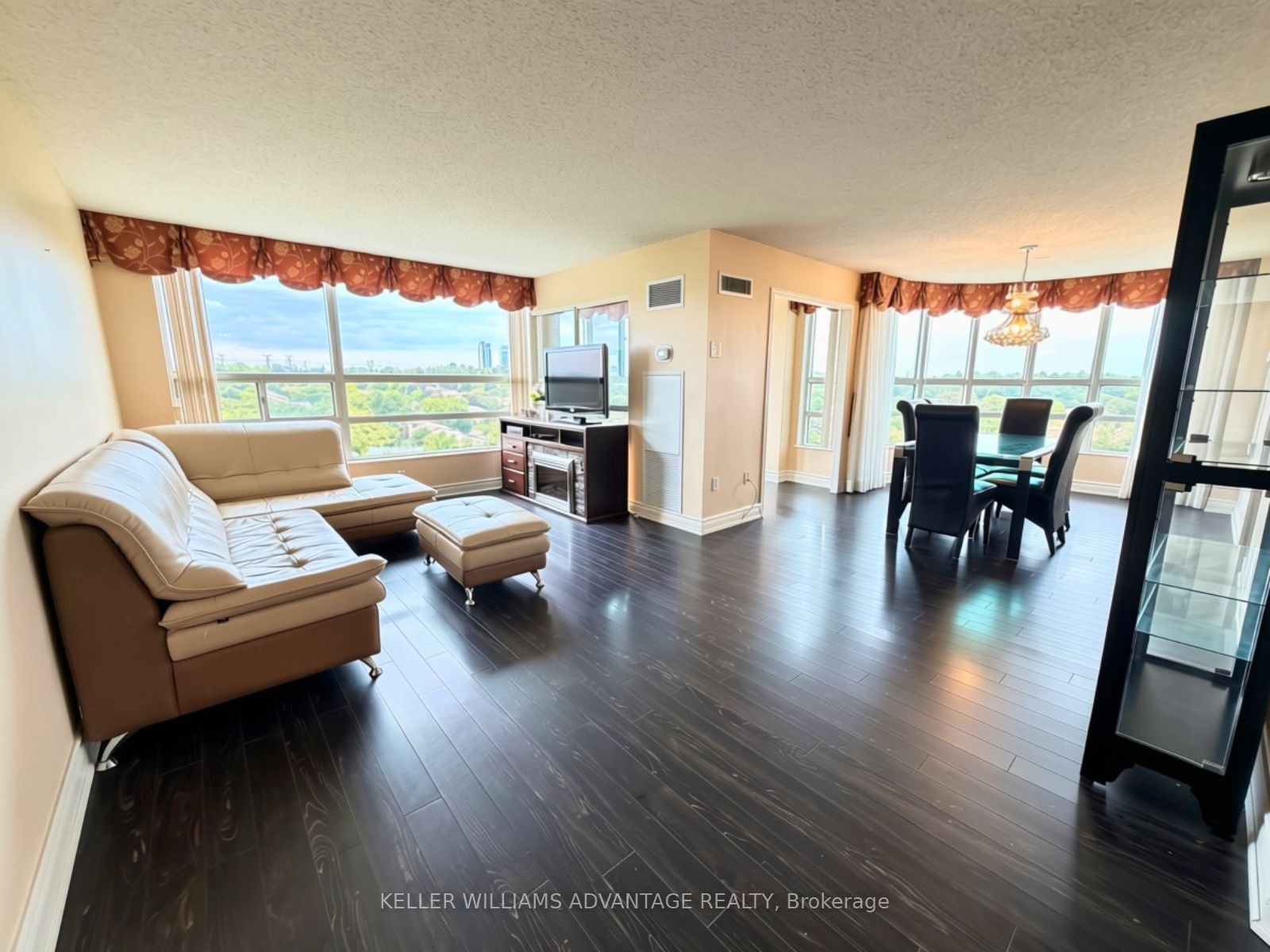 Unit 1022 - 7905 Bayview Avenue, Markham 3