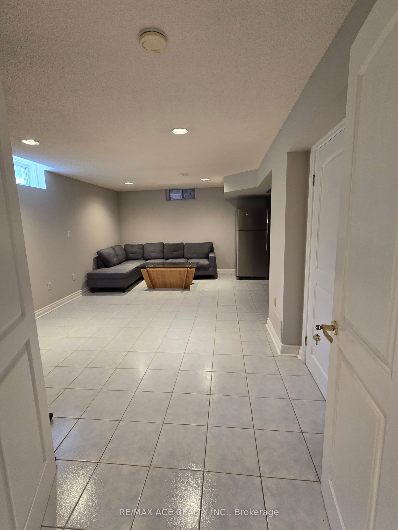 Unit BSMT - 25 Pilkington Crescent, Vaughan 4