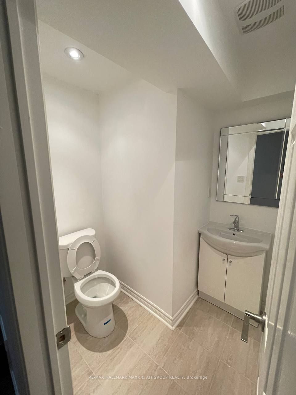 Unit Bsmt - 53 Froud Drive, Richmond Hill 4