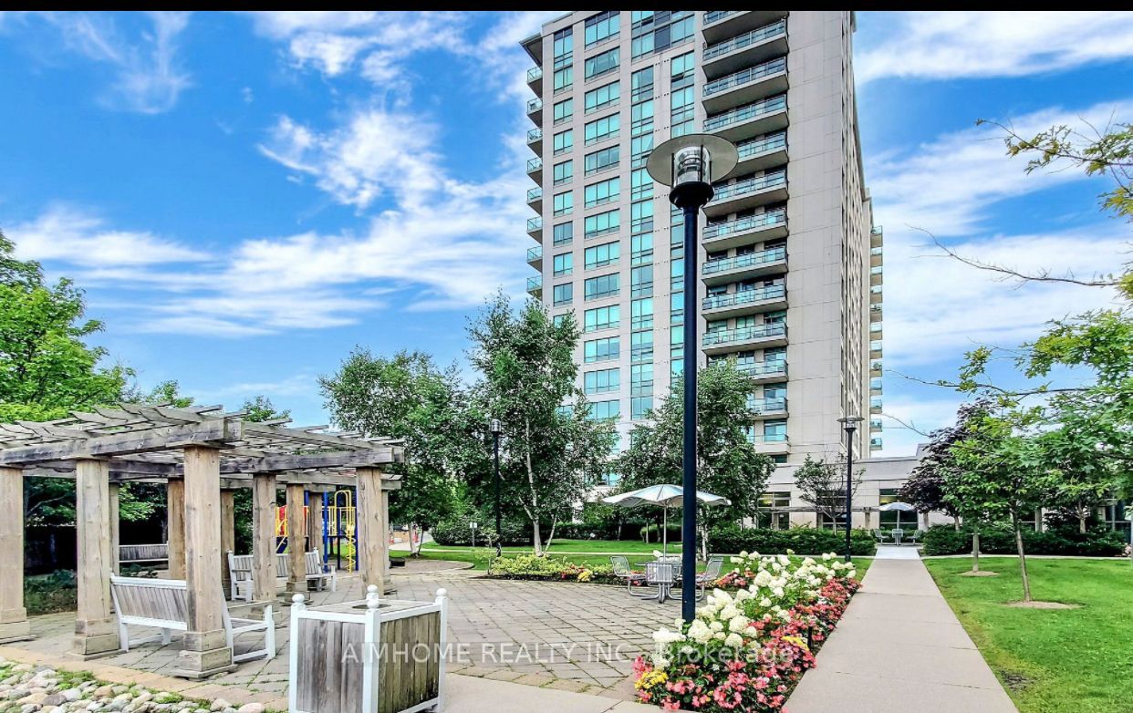 Unit 1408 - 100 Promenade Circle, Vaughan 2