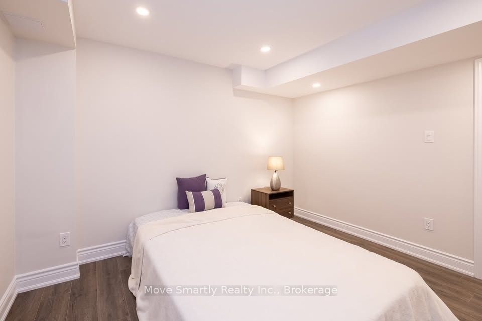 Unit Lower - 131 Bentwood Crescent, Vaughan 5