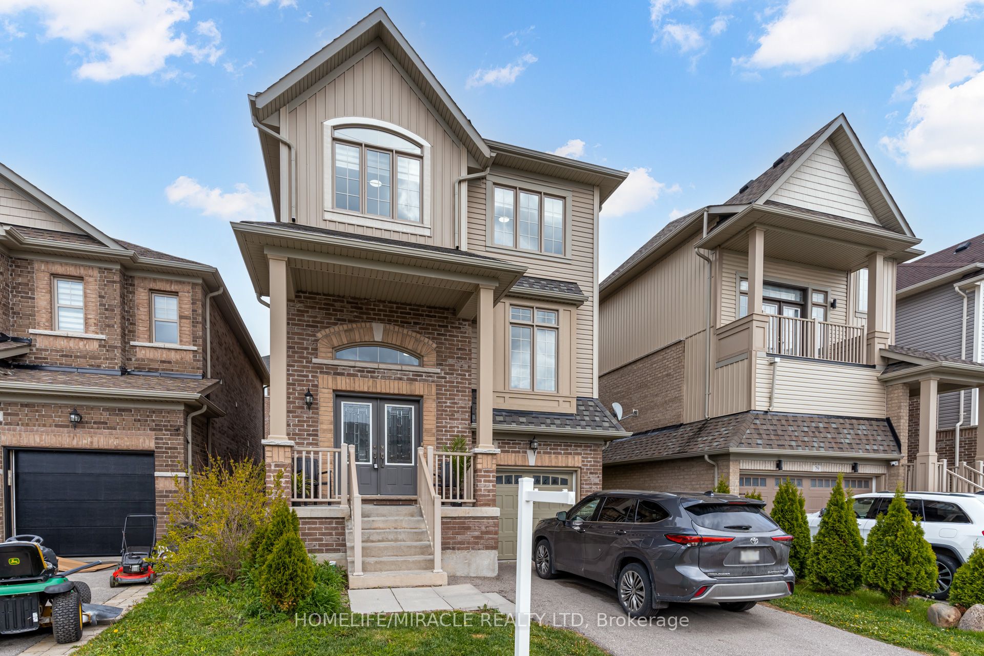 81 Willoughby Way, New Tecumseth 2