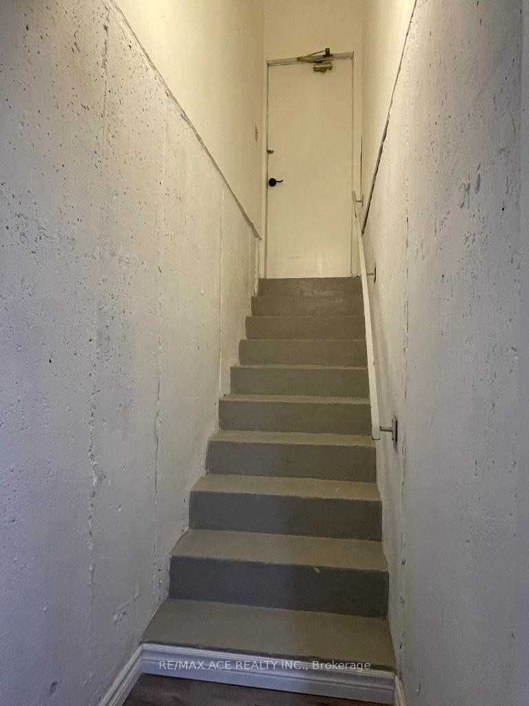 Unit BSMT - 304 Russet Way, Vaughan 2