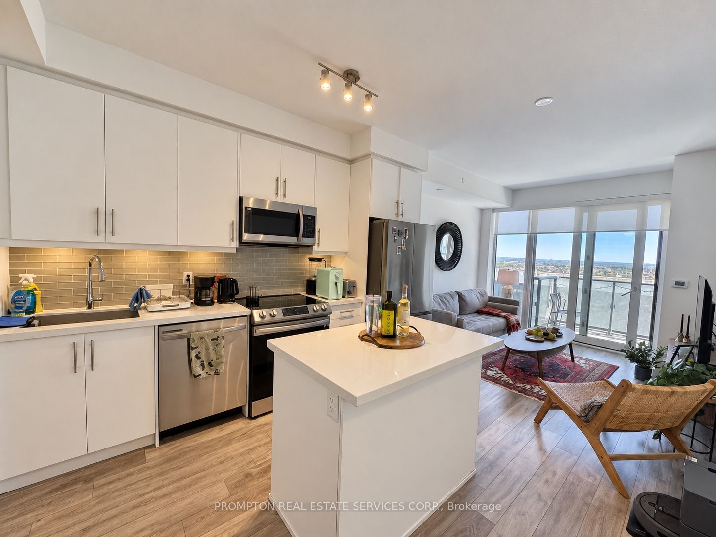Unit LPH06 - 95 Oneida Crescent, Richmond Hill 4