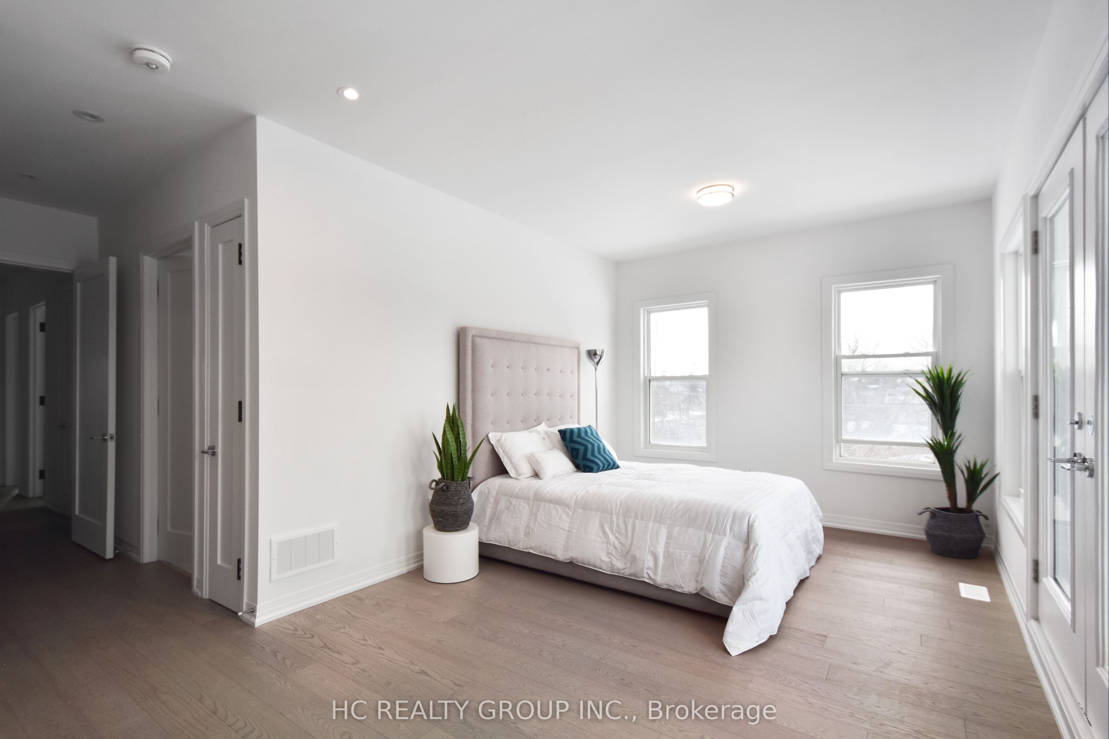 2 Yans Way, Markham 5