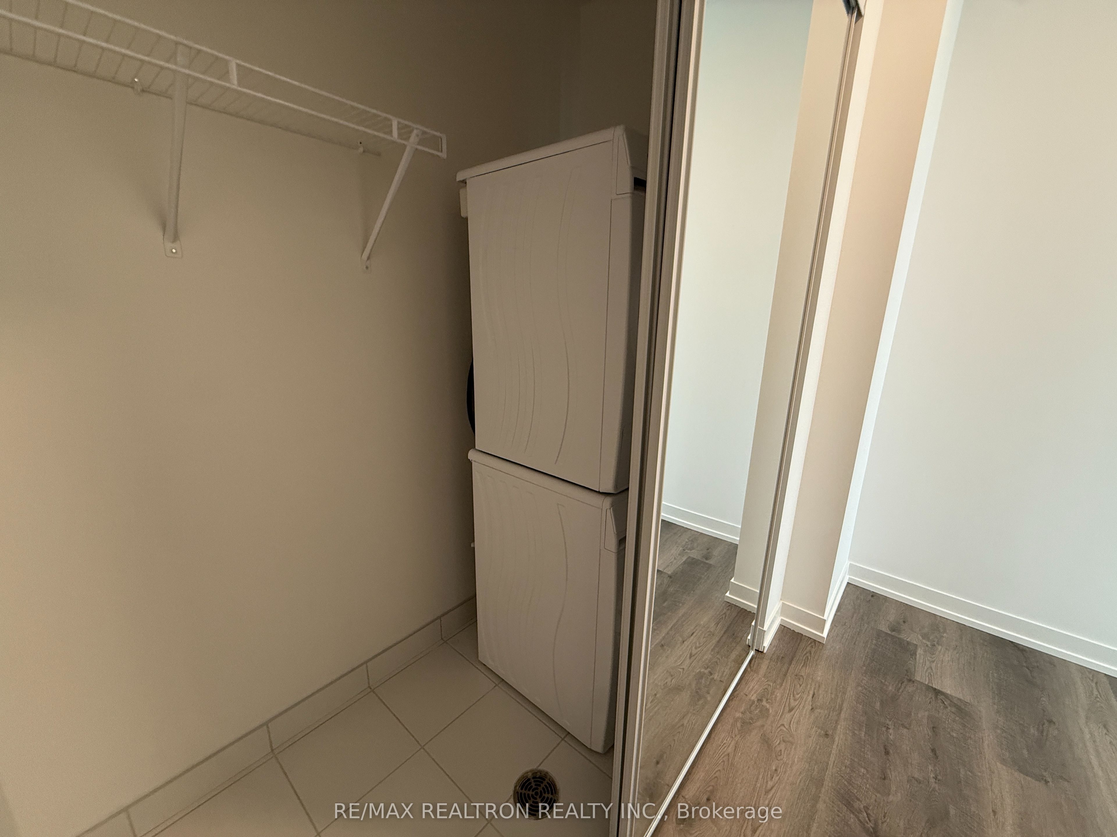Unit 5212 - 8 Interchange Way, Vaughan 4