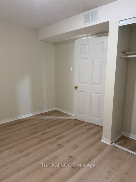 Unit Bsmt - 584 Doubletree Lane, Newmarket 5