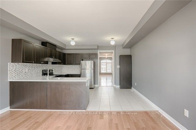 324 Delray Drive, Markham 5