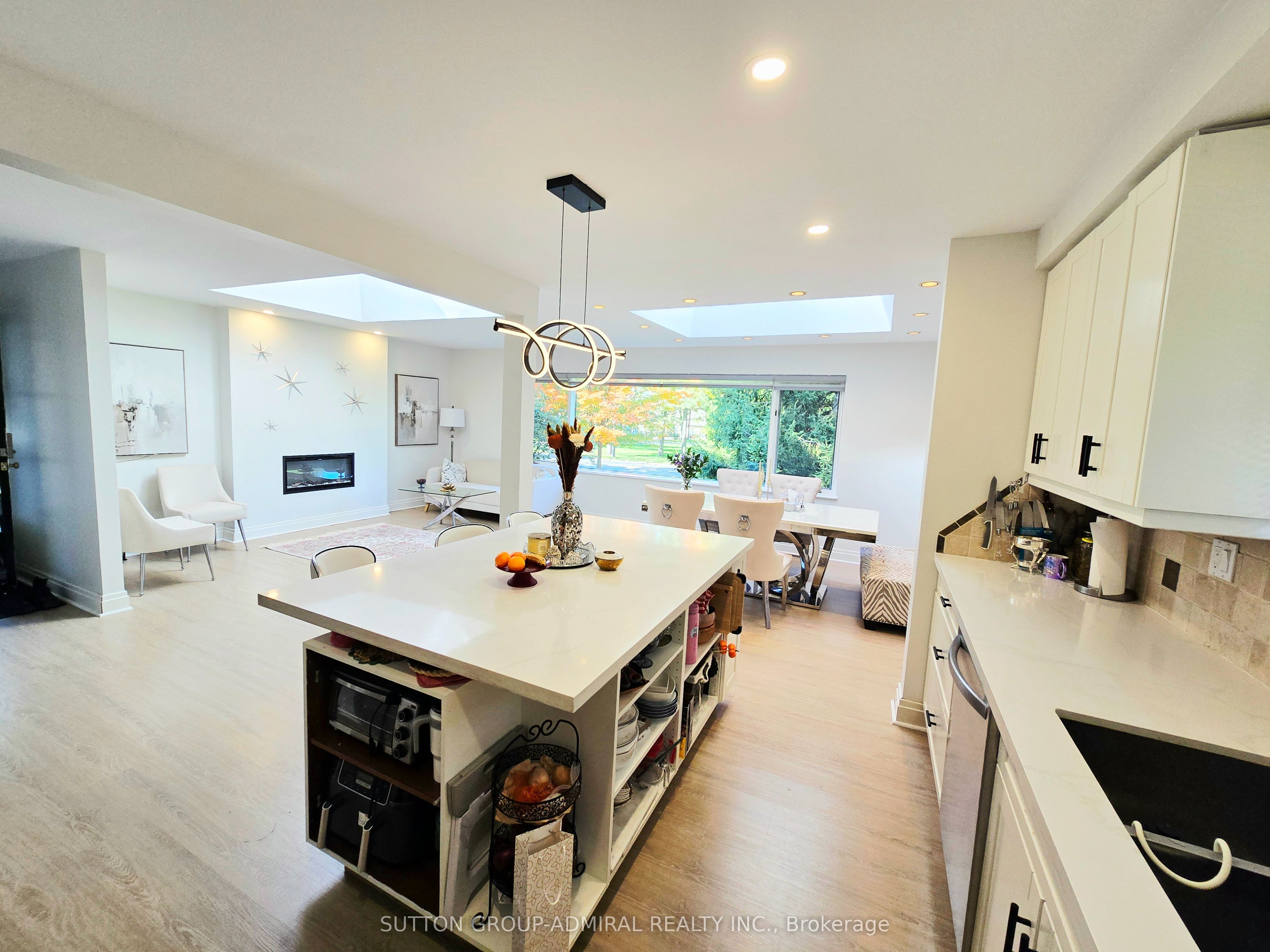 501 Sunset Beach Road, Richmond Hill 5