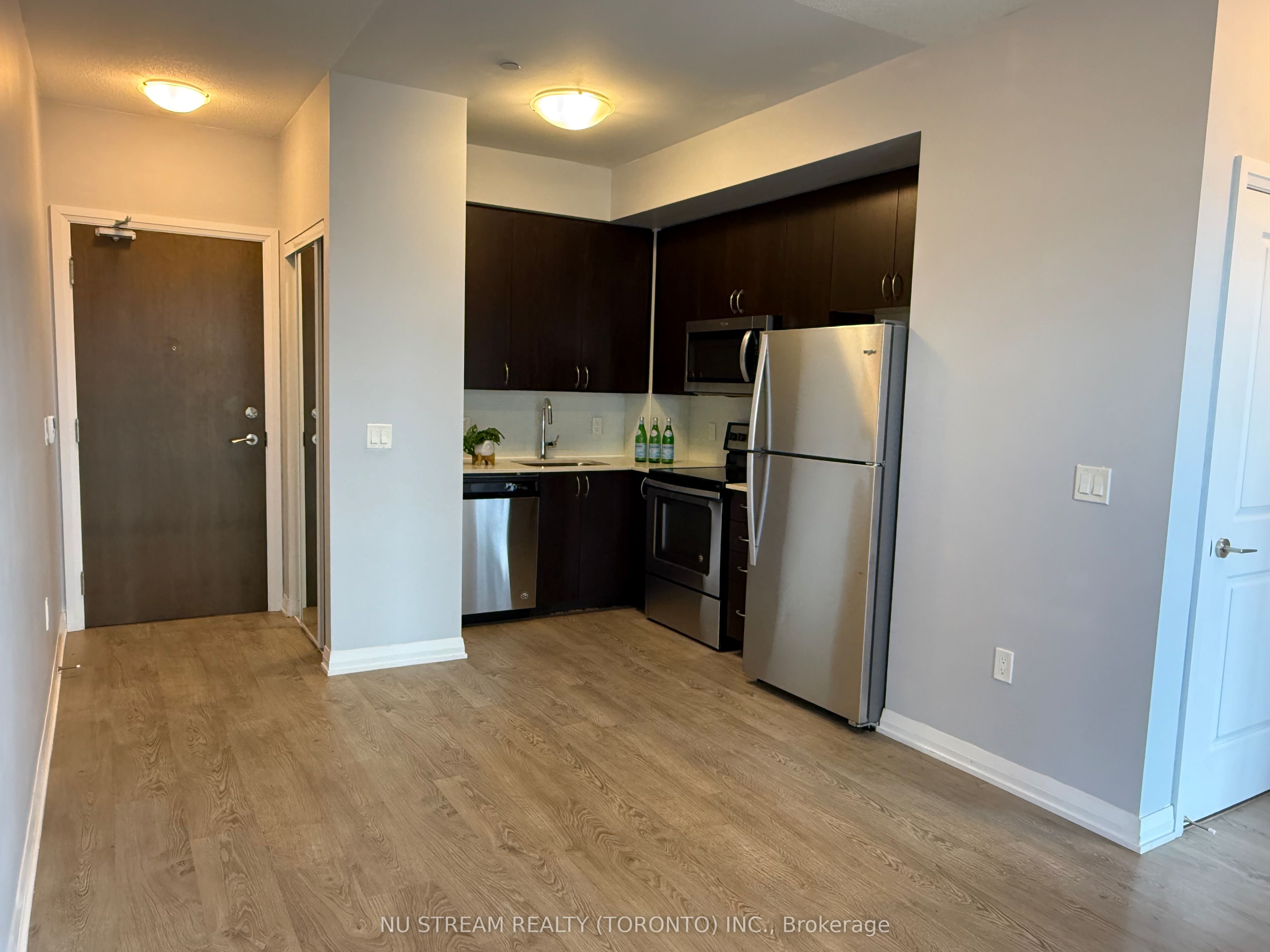 Unit 905 - 9560 Markham Road, Markham 4