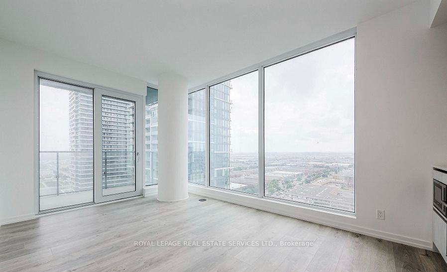 Unit 2106 - 7890 Jane Street, Vaughan 5