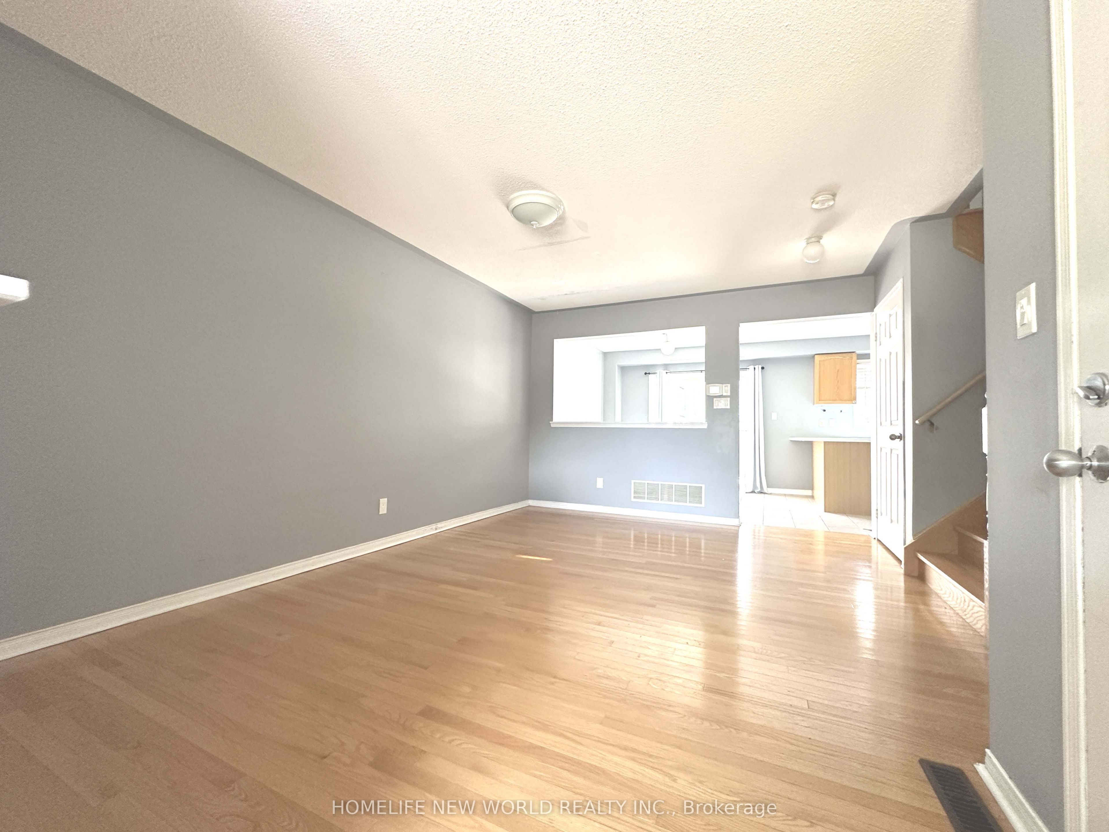7 Ulson Drive S, Richmond Hill 4