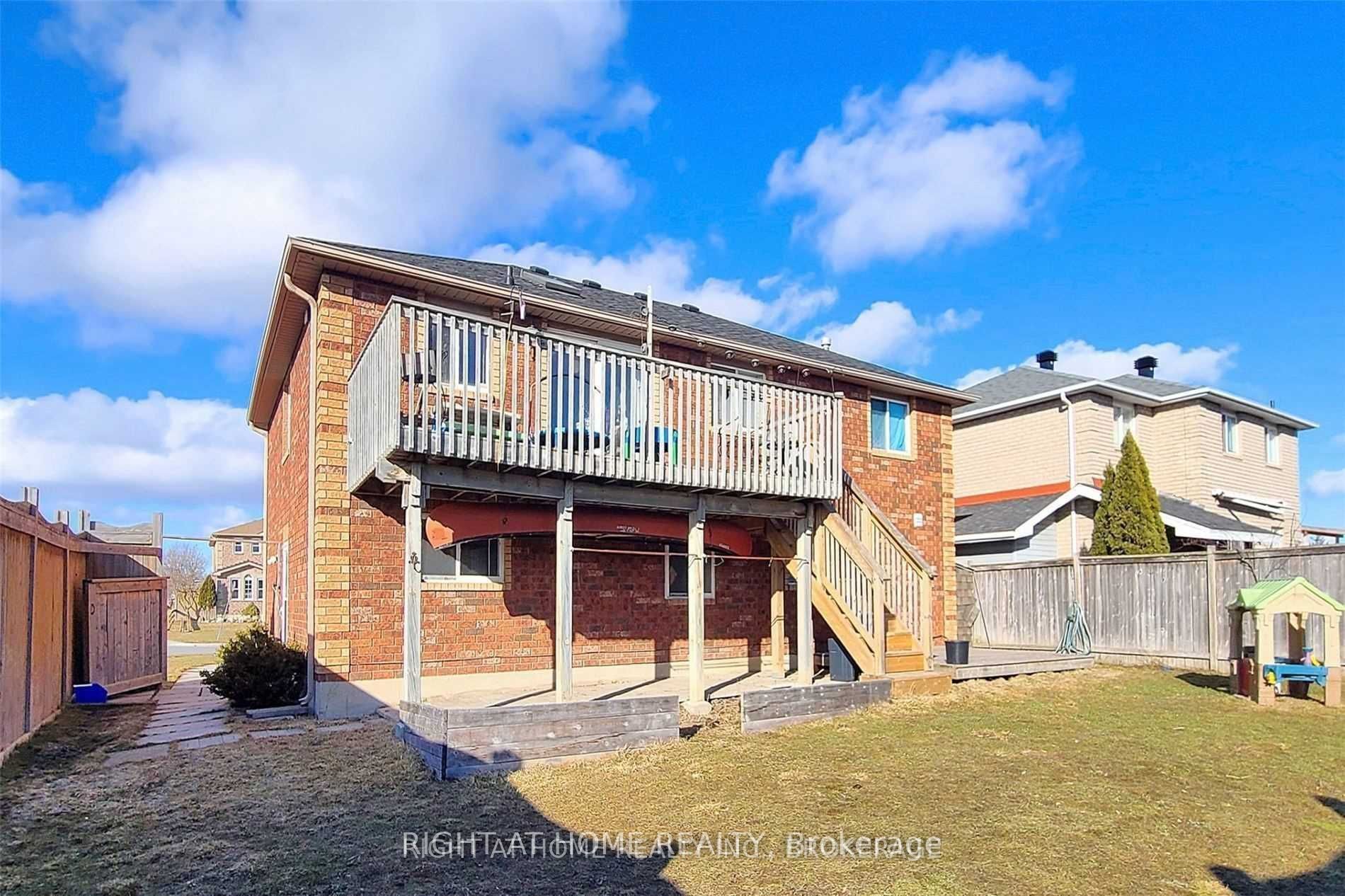 Unit Upper - 229 Dunsmore Lane, Barrie 2