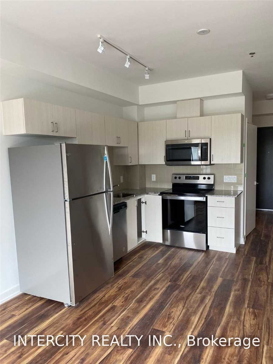 Unit 309 - 430 Essa Road, Barrie 3