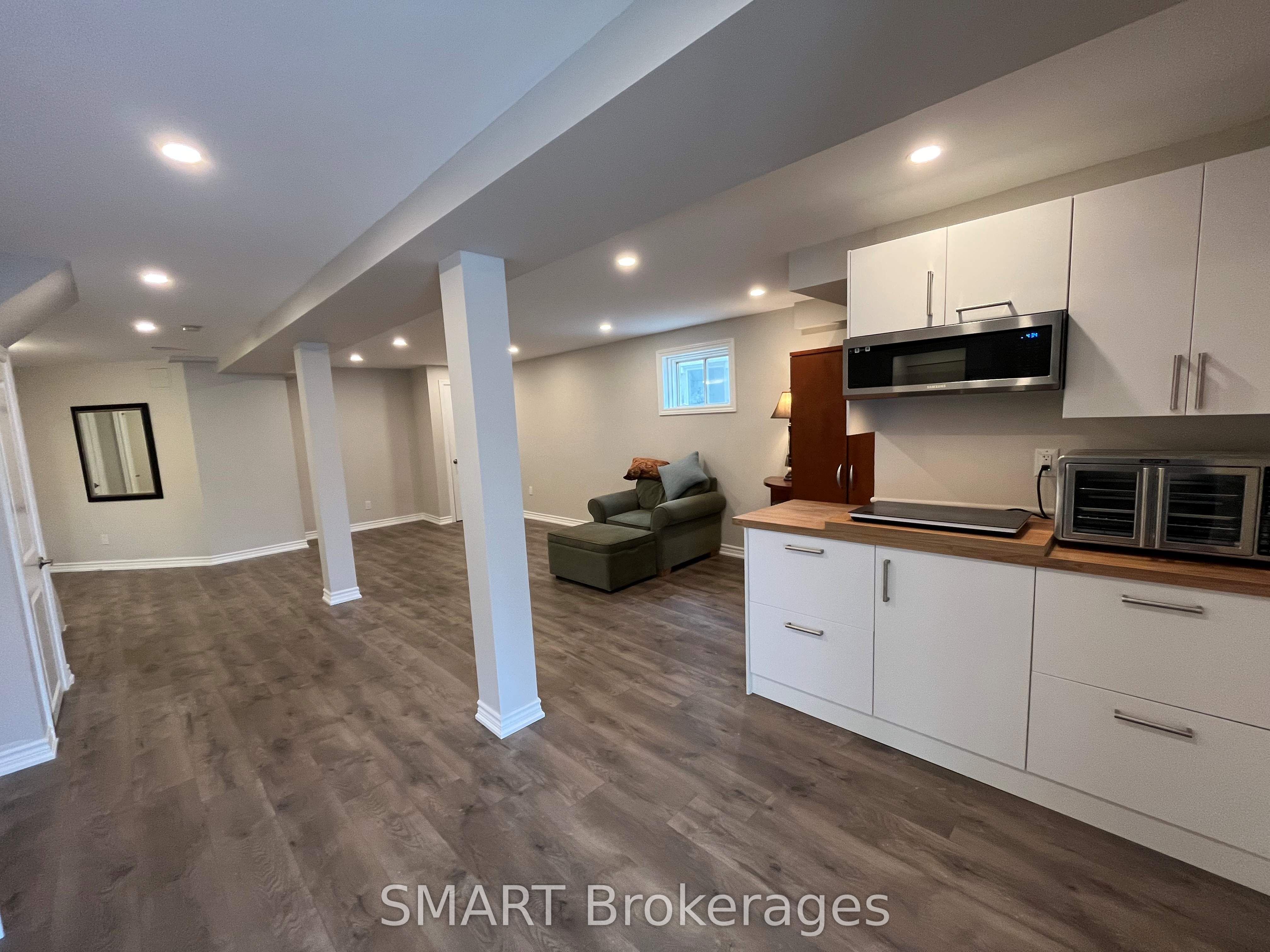 21 Nicholson Drive, Barrie 5