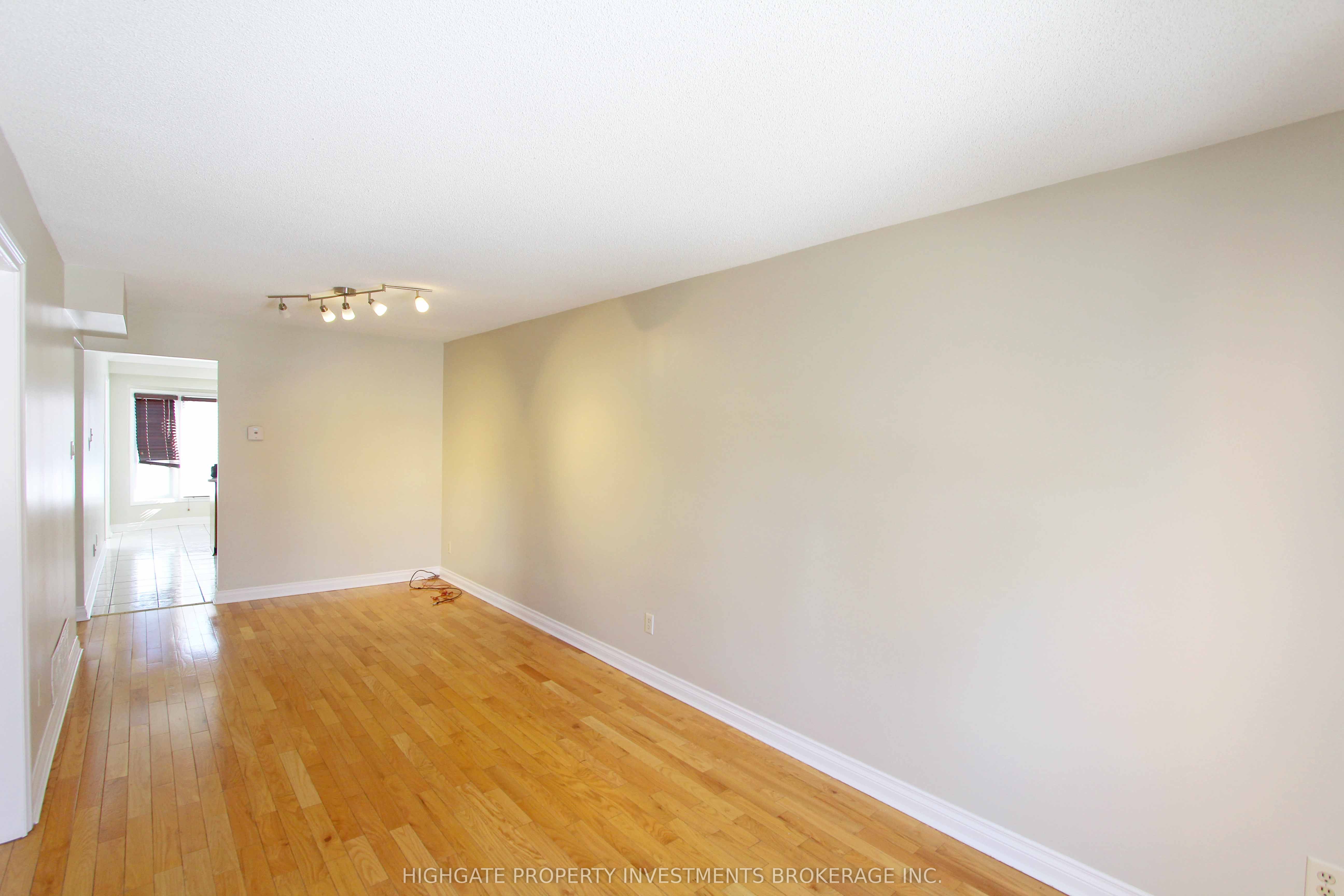 80 Hadden Crescent, Barrie 3