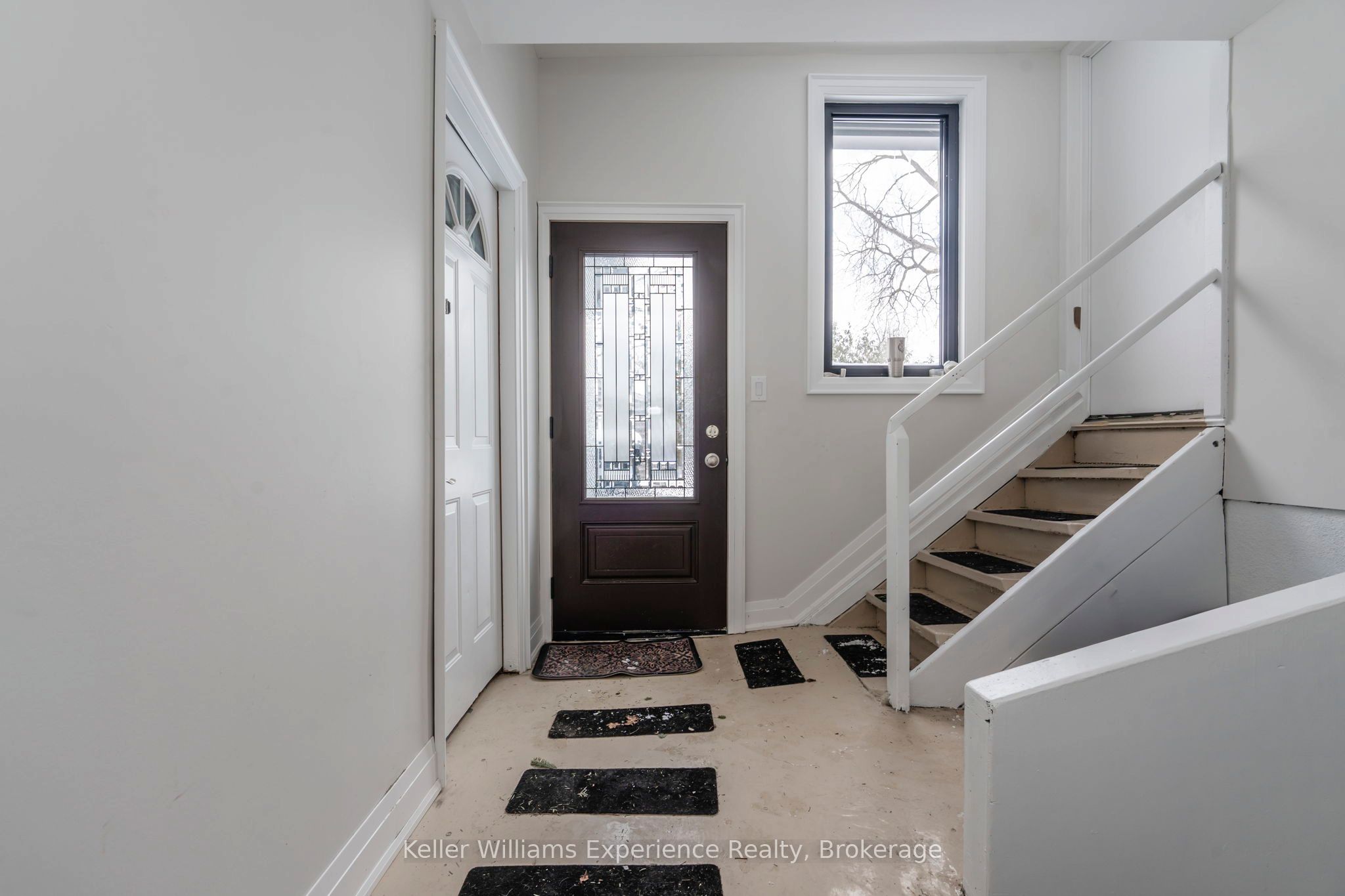 65 Drury Lane, Barrie 3