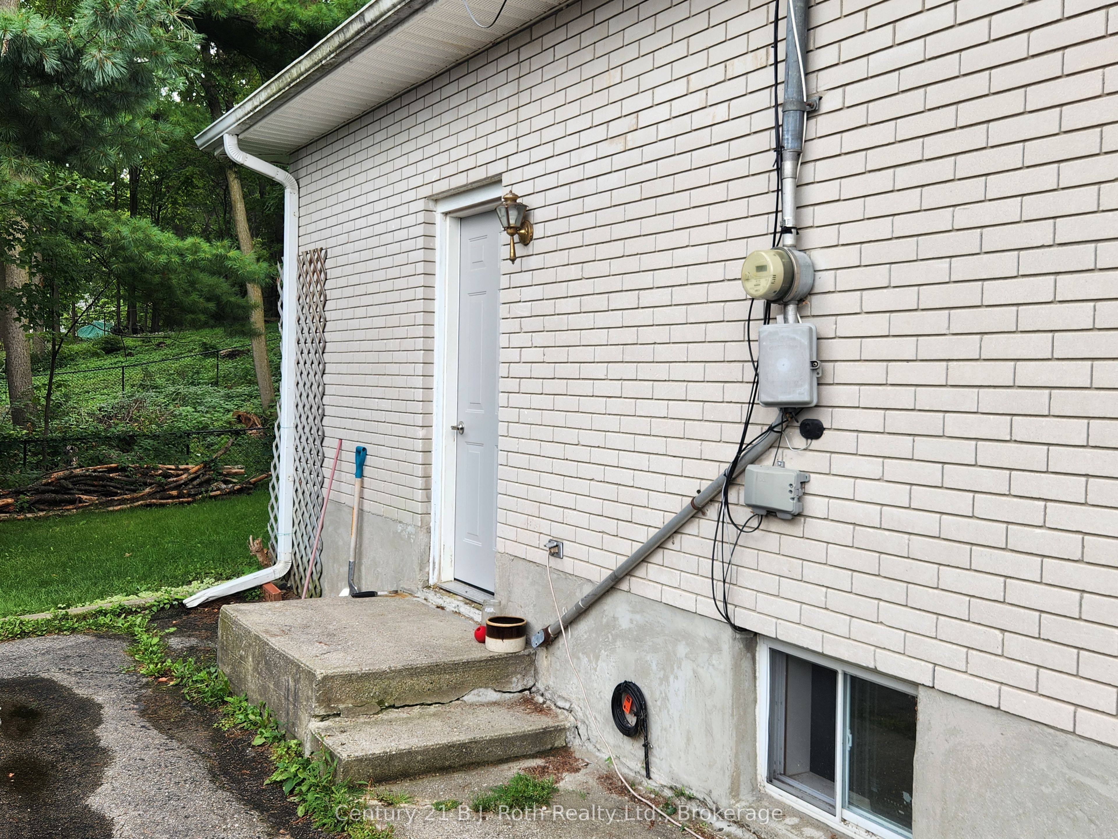 Unit Lower - 687 Victoria Street, Midland 2