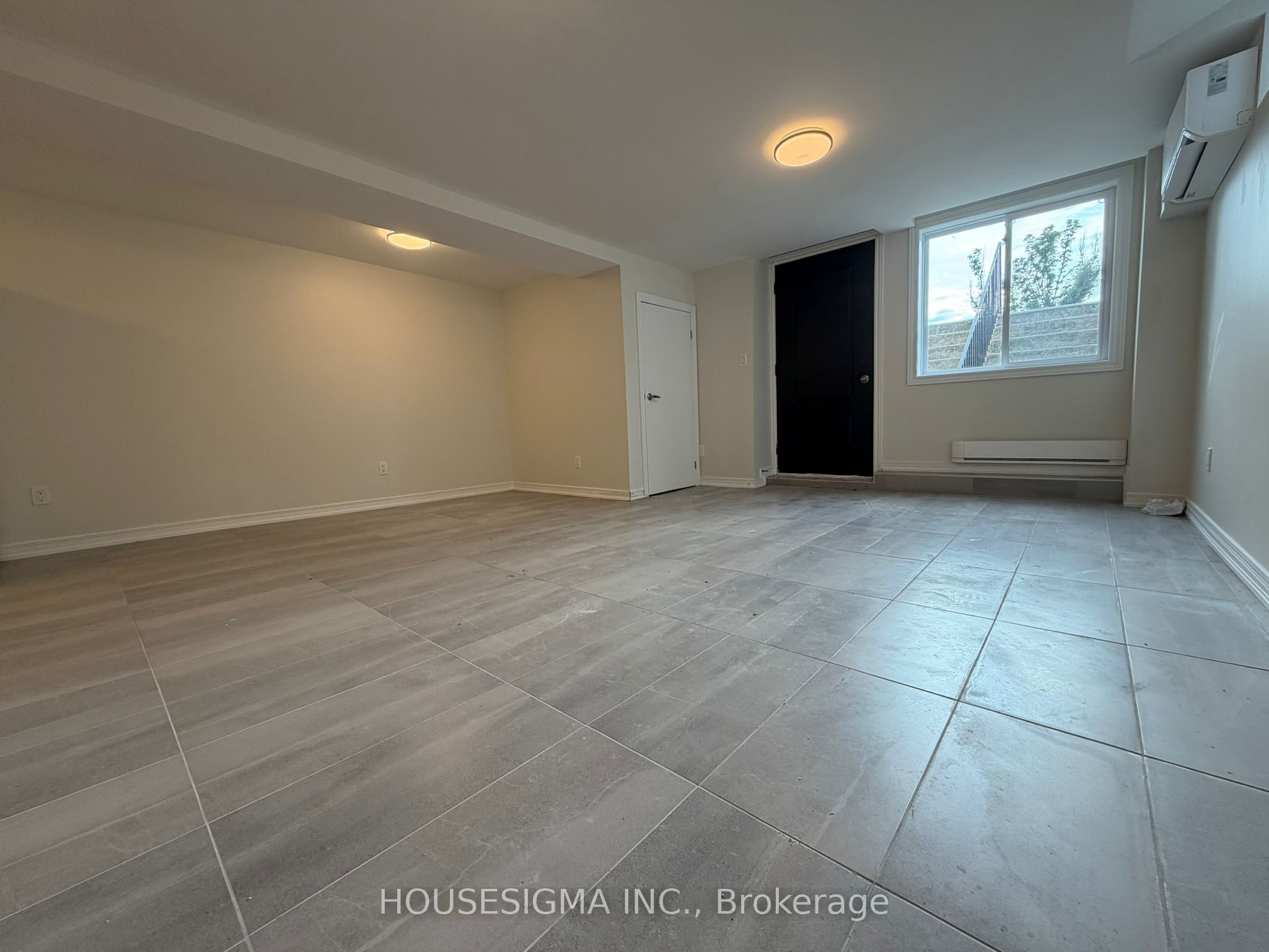 Unit Lower Level Unit - 28 West Street N, Orillia 5