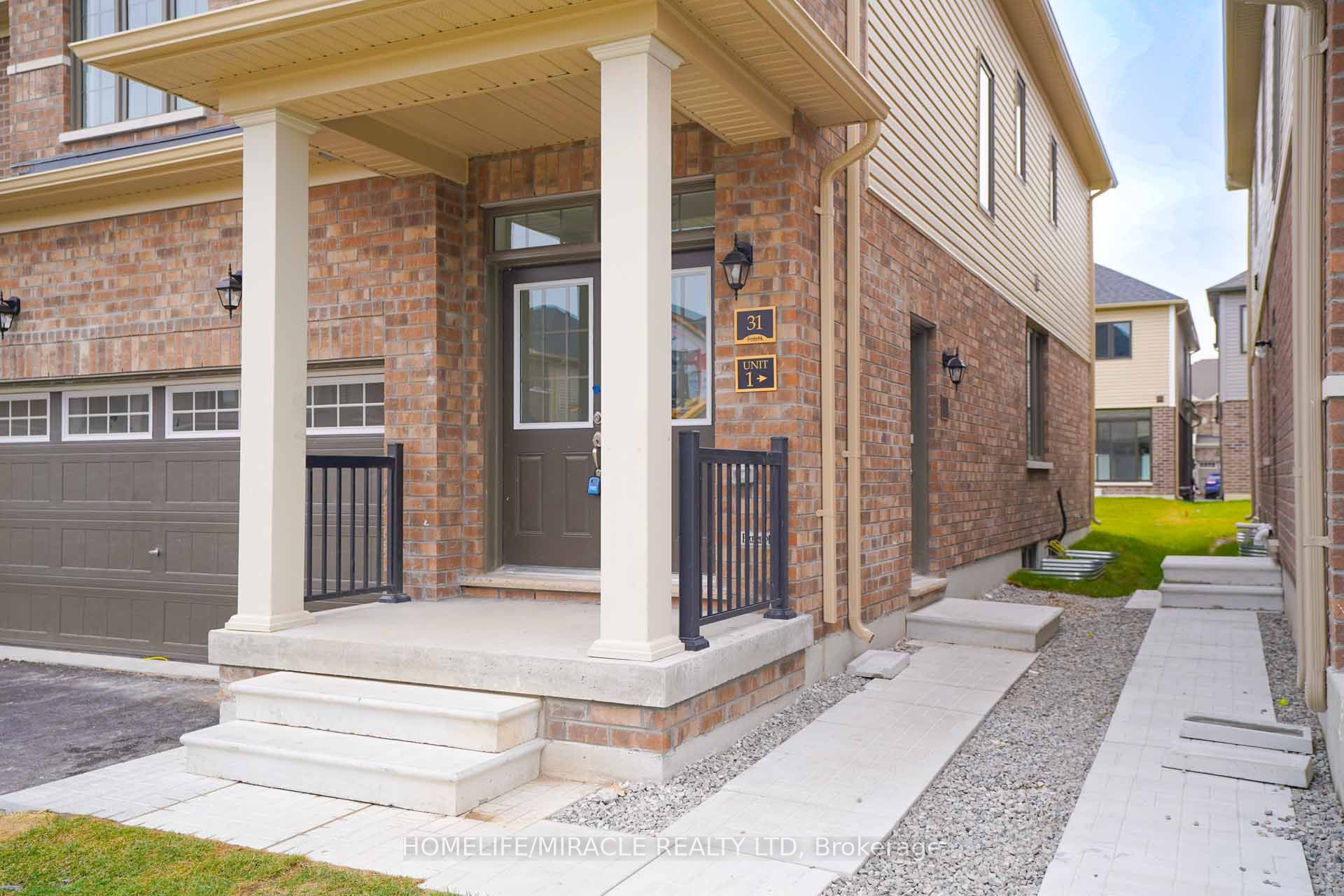 Unit Lower - 31 Prudhoe Terrace, Barrie 3
