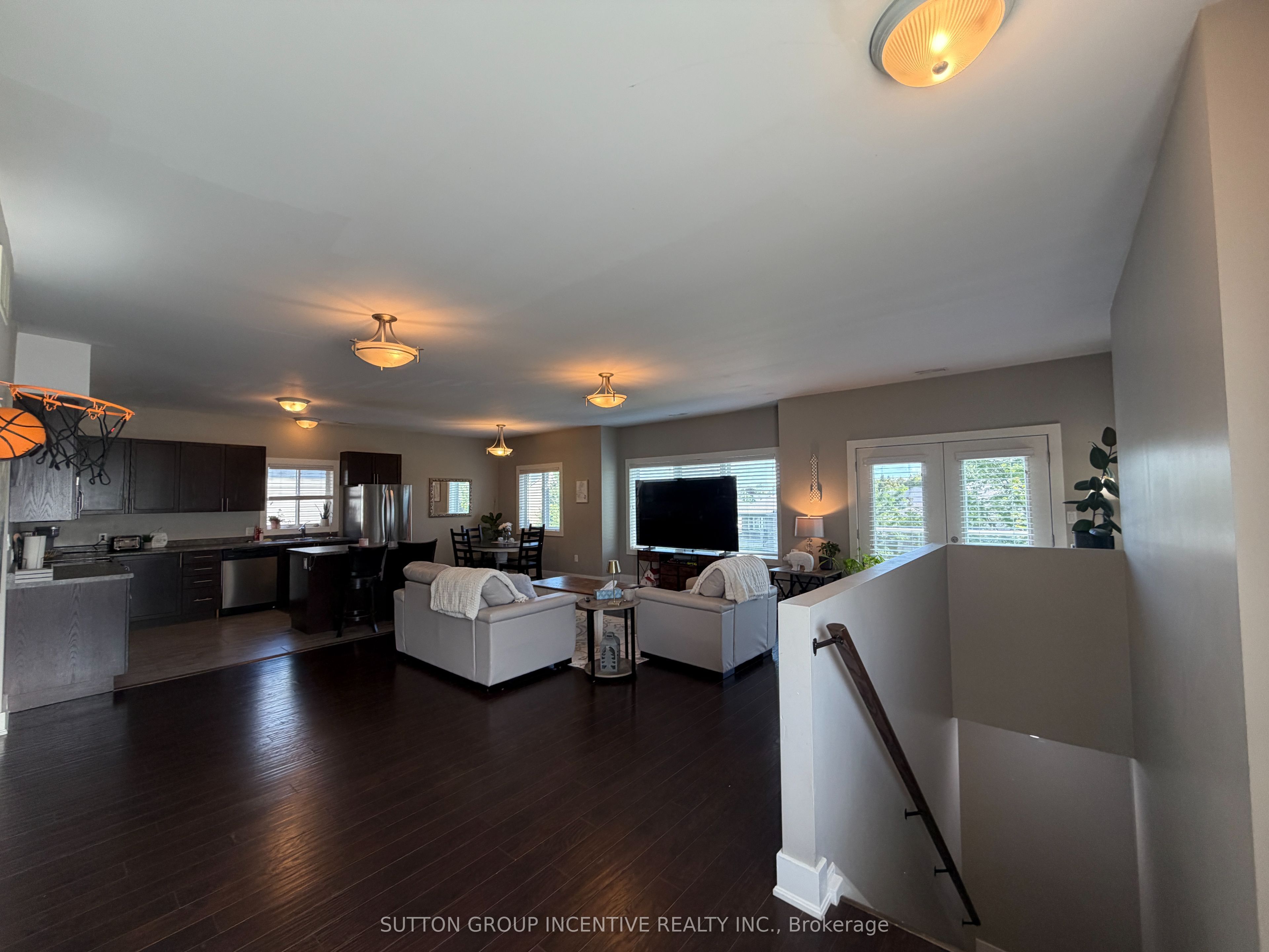 3929 WOOD Avenue, Severn 4